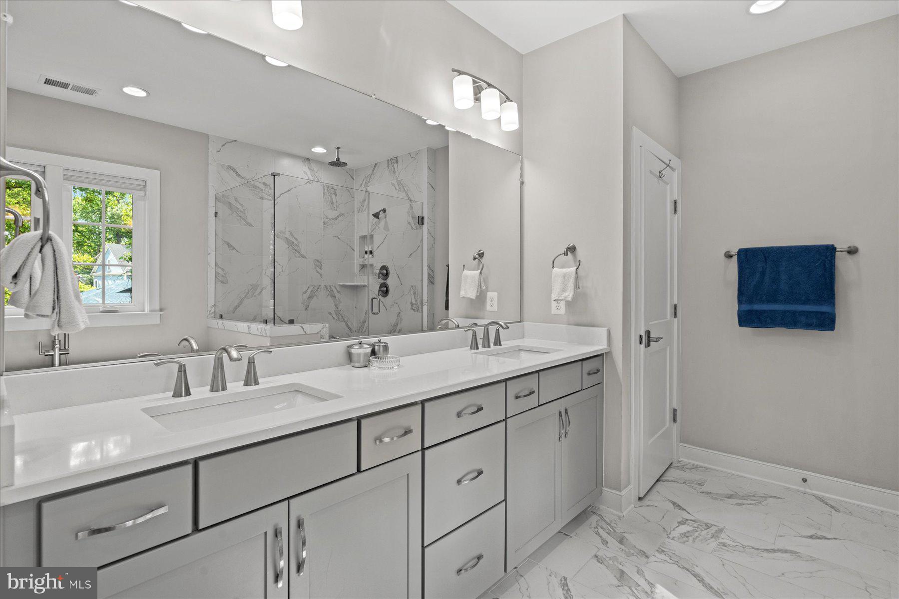 TUCKAHOE VILLAGE - Residential