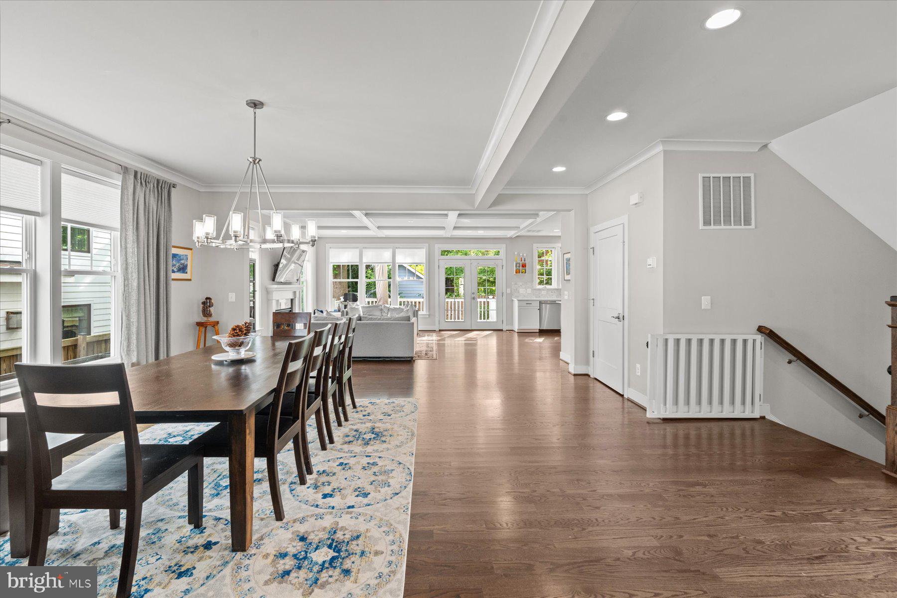 TUCKAHOE VILLAGE - Residential