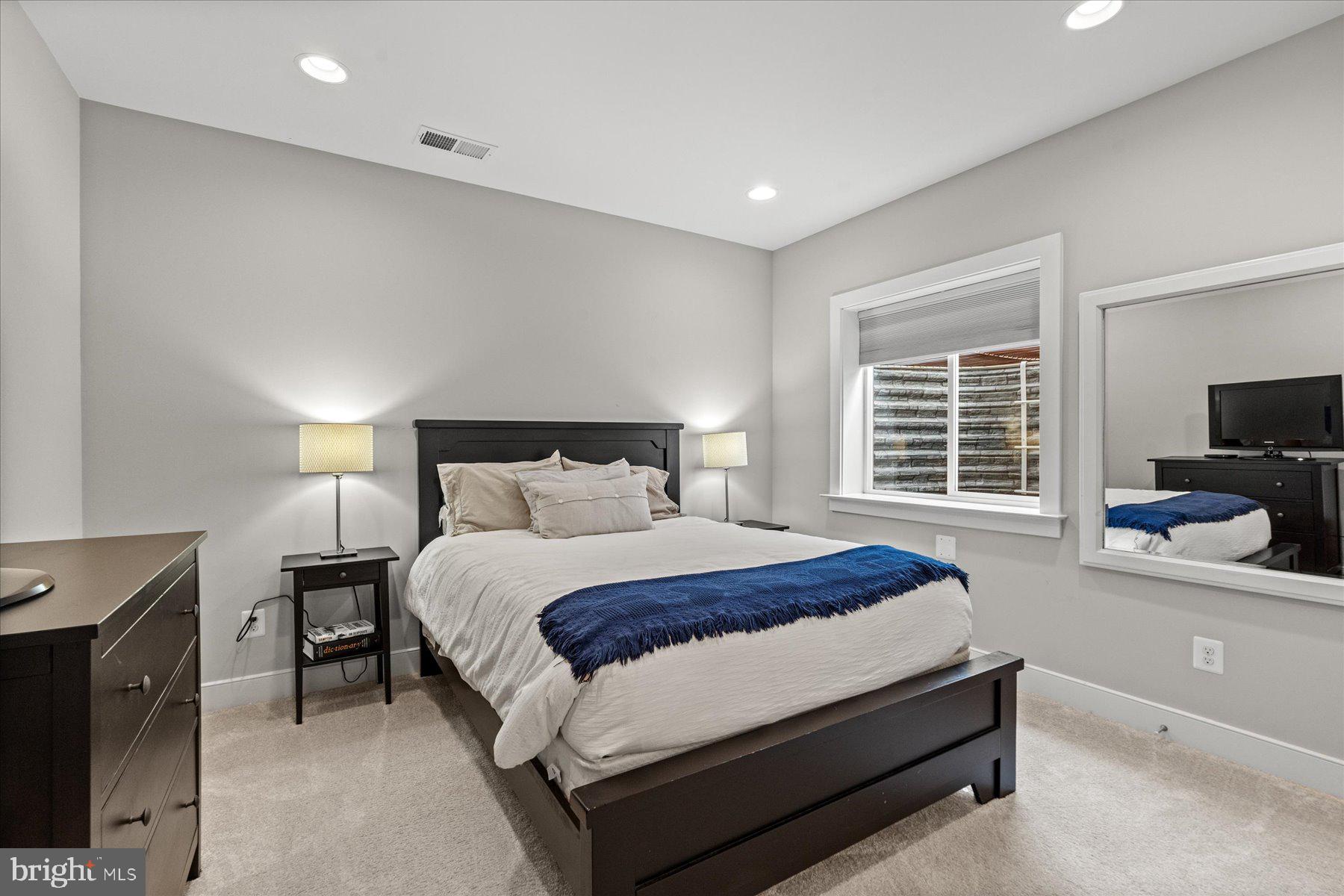 TUCKAHOE VILLAGE - Residential