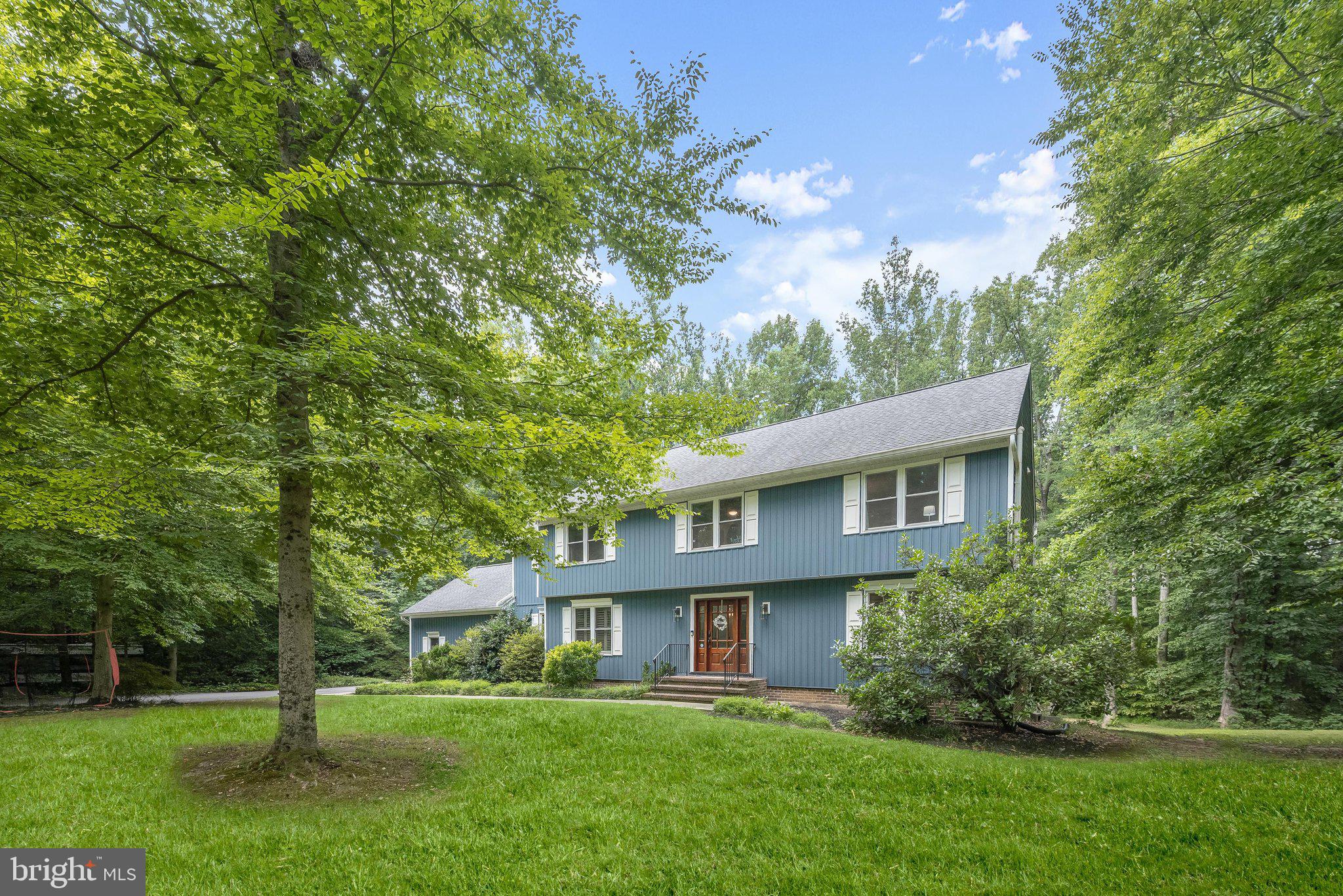 1717 JUSTIN DRIVE