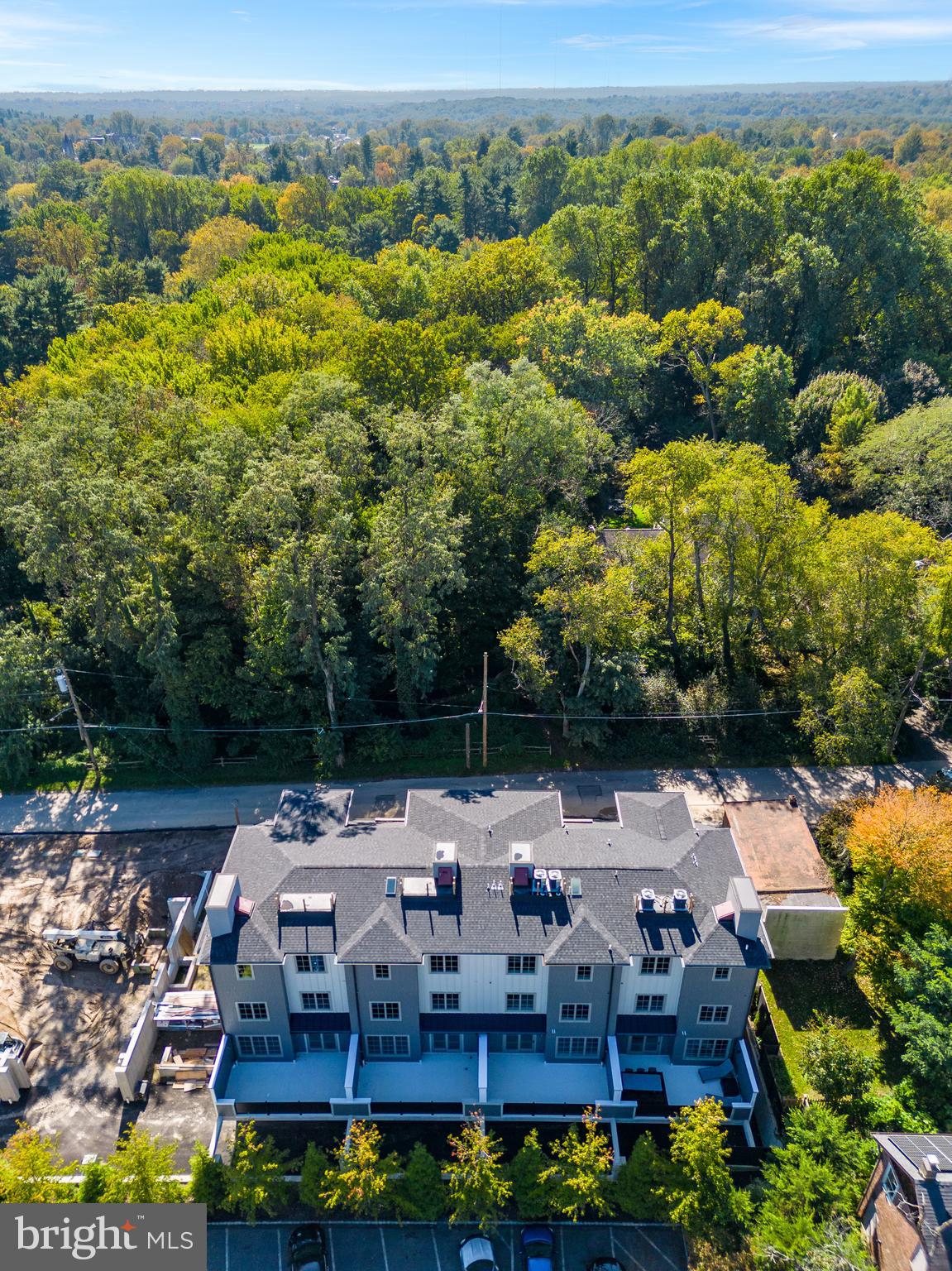 CHESTNUT HILL - Residential