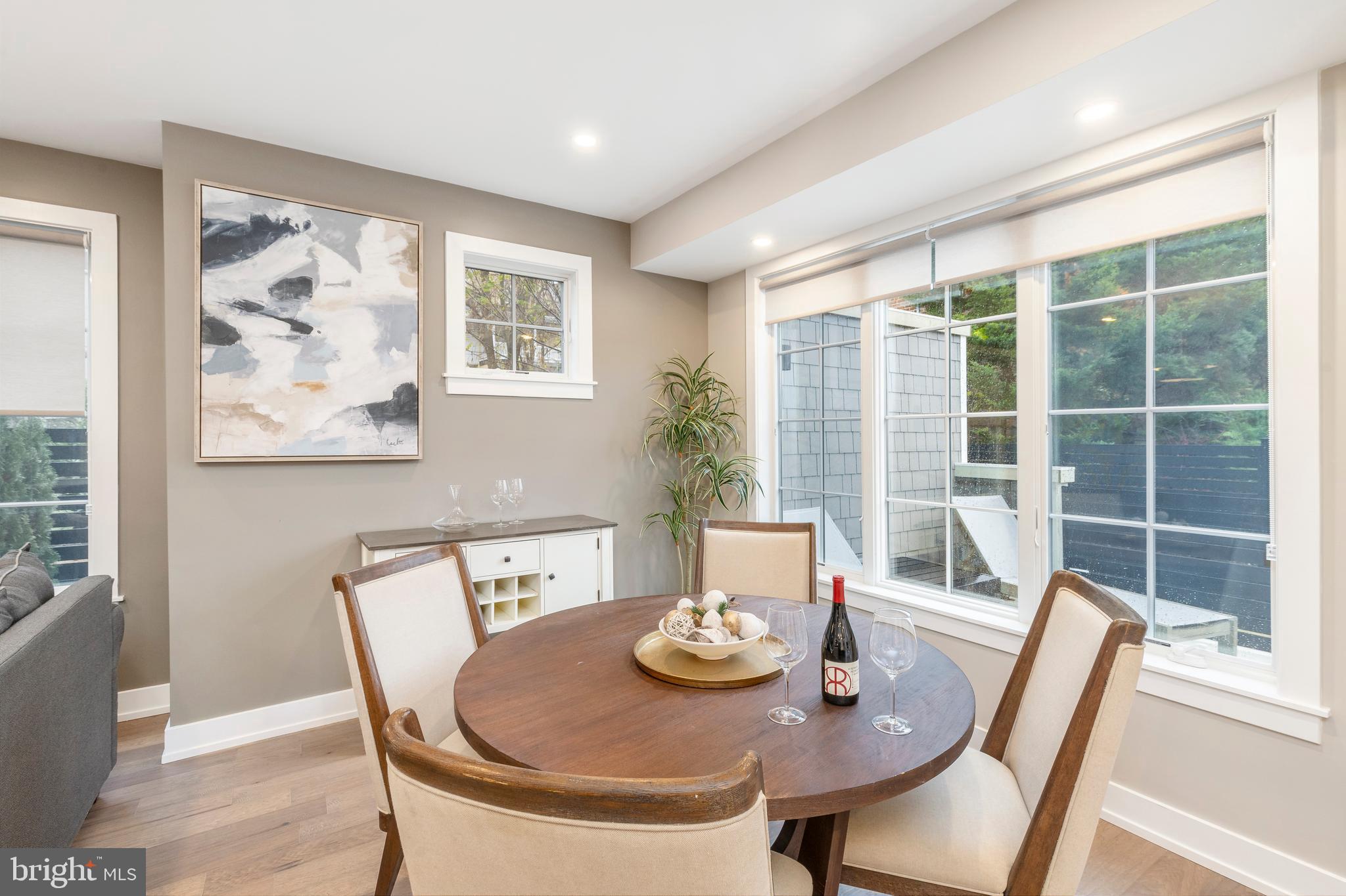 CHESTNUT HILL - Residential