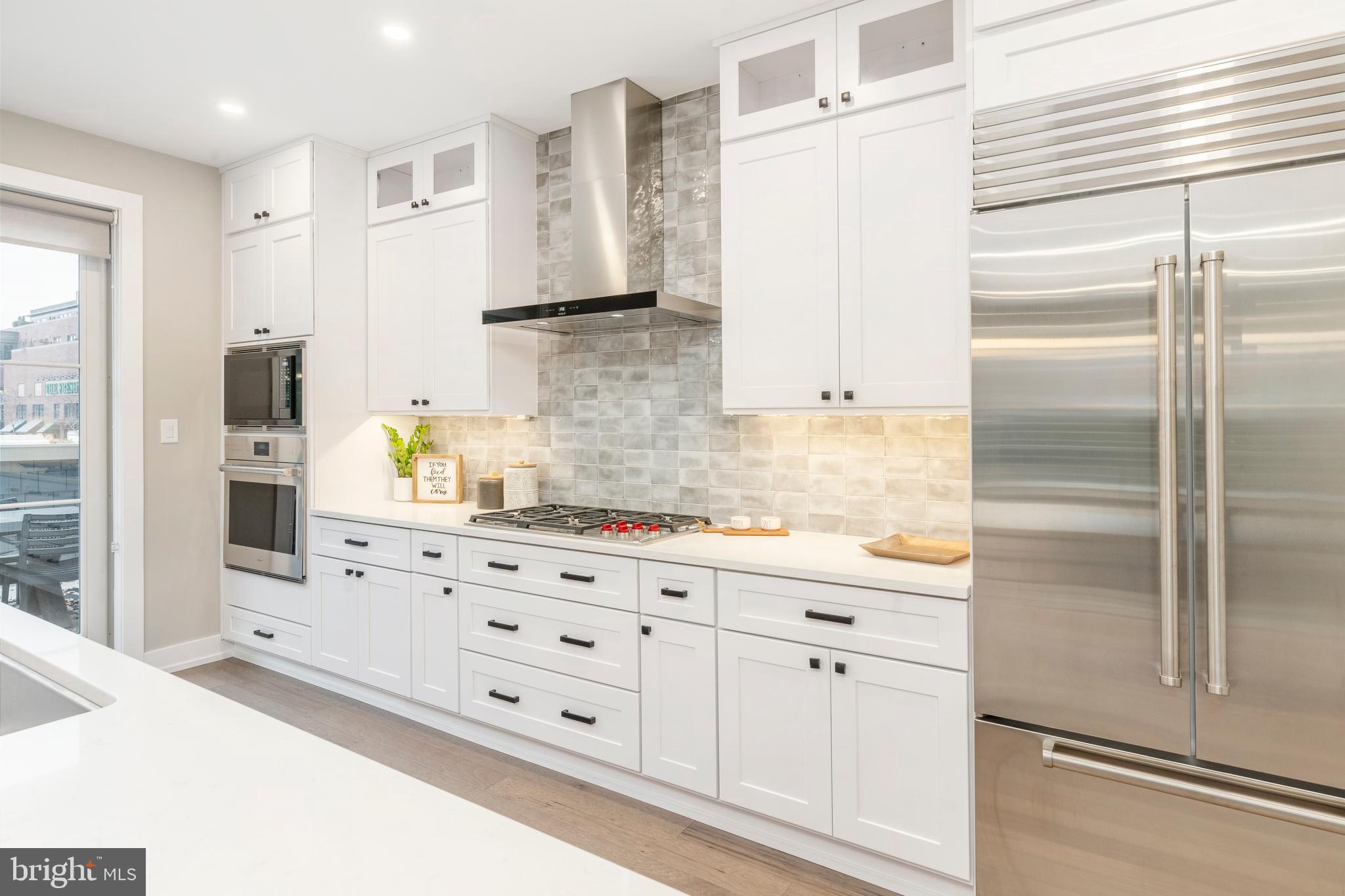 CHESTNUT HILL - Residential