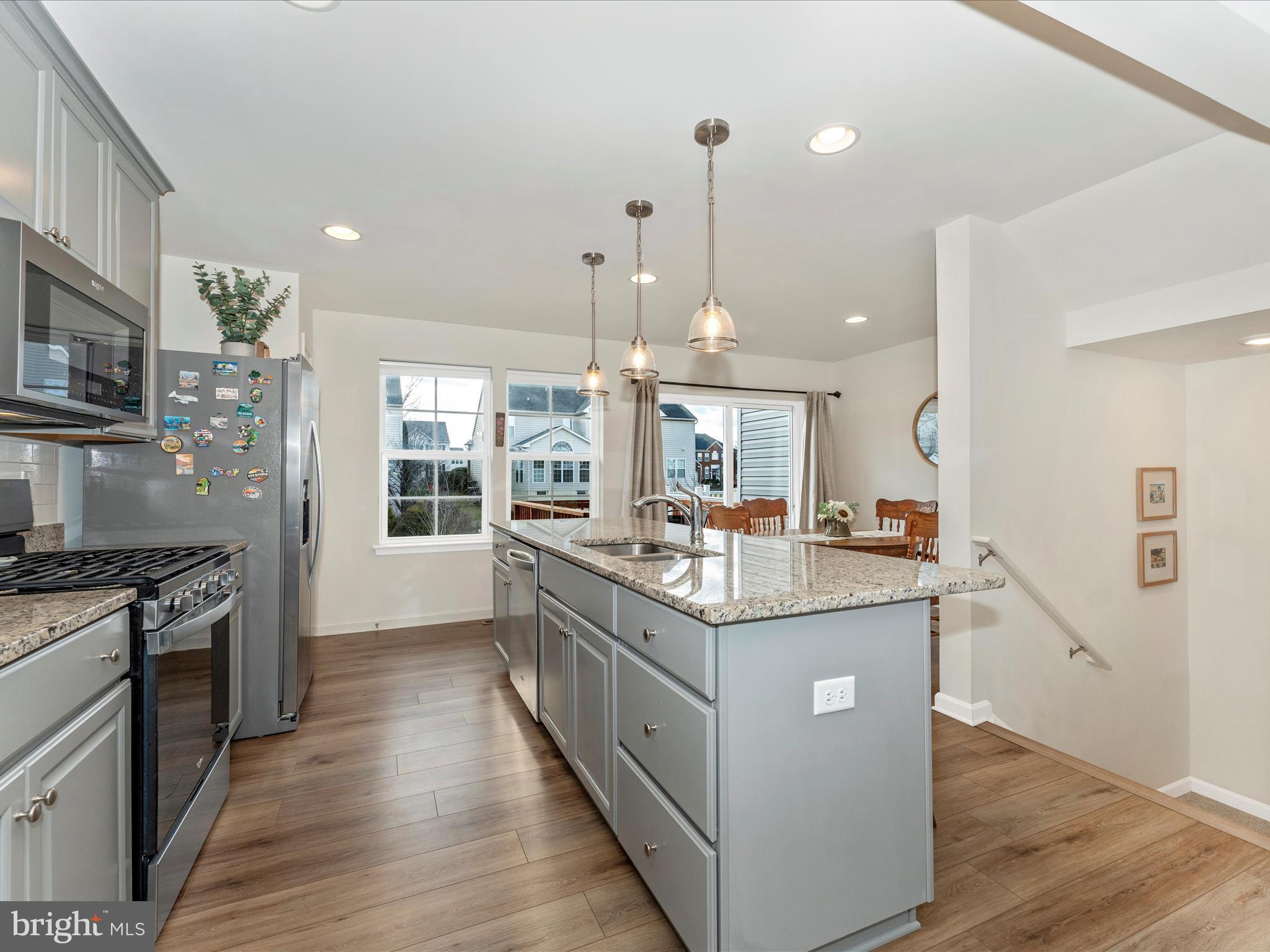 ARCHERS ROCK - Residential