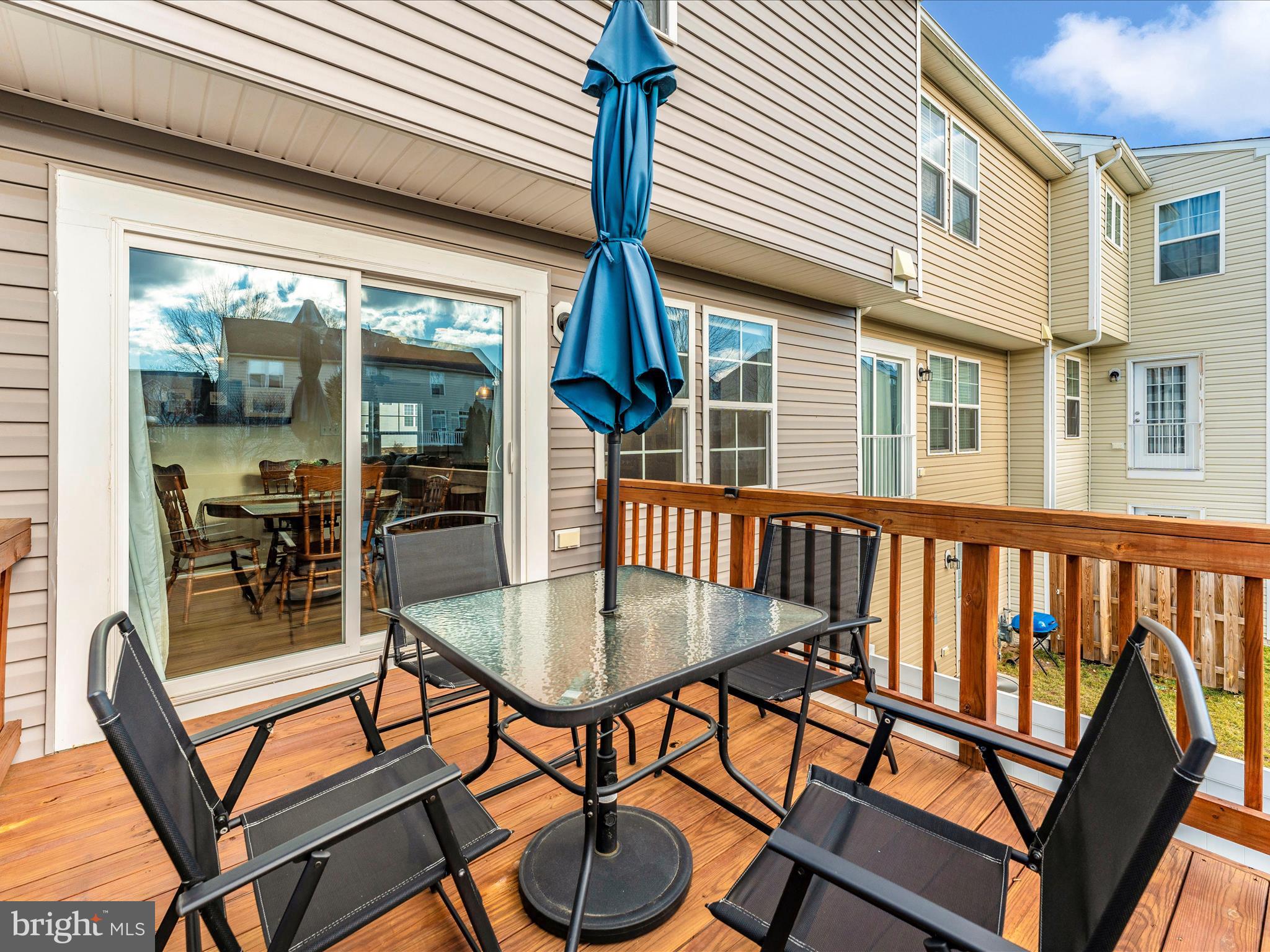 ARCHERS ROCK - Residential