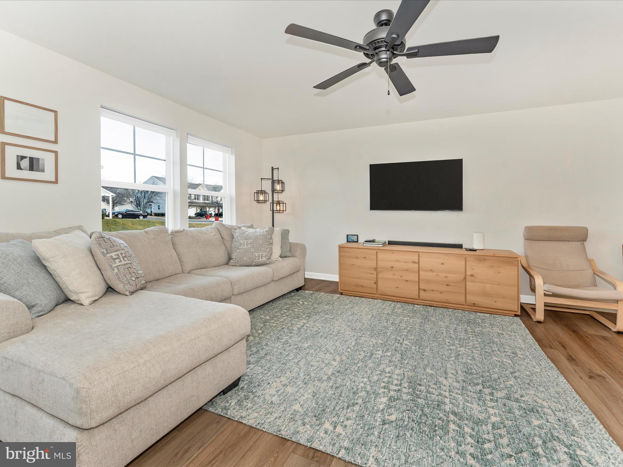 ARCHERS ROCK - Residential