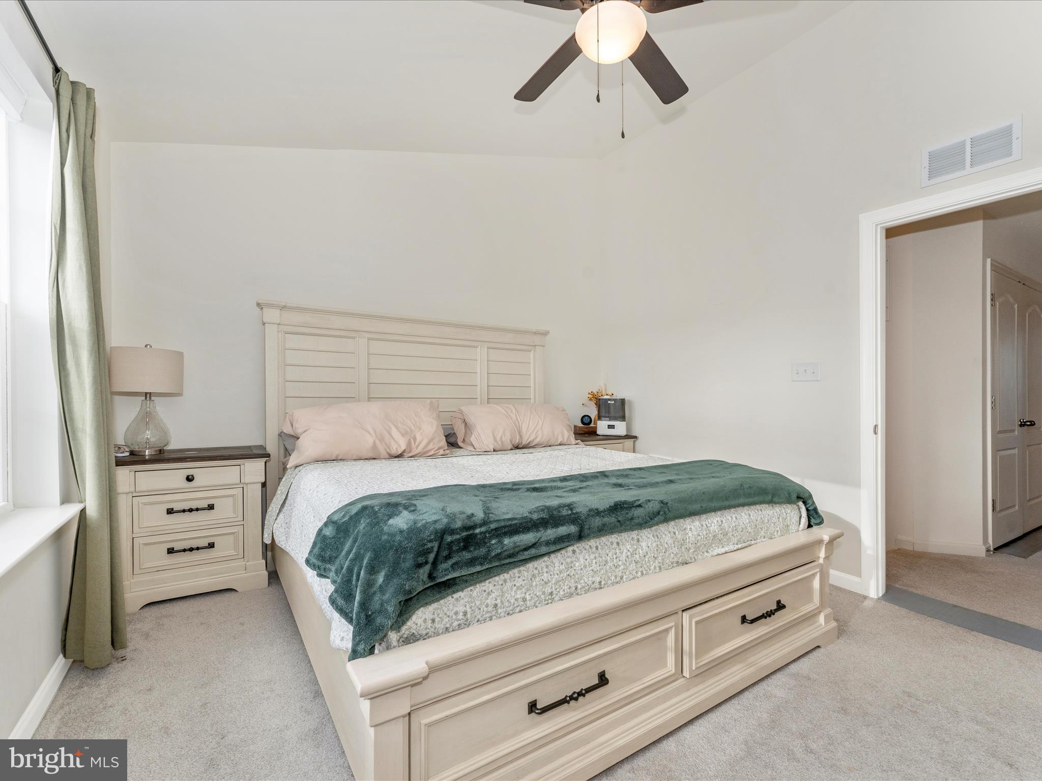 ARCHERS ROCK - Residential