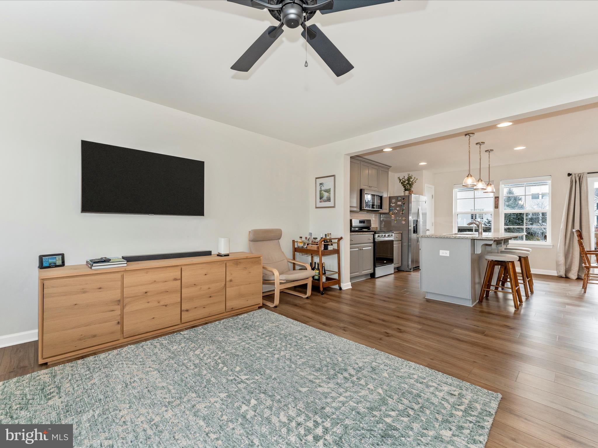 ARCHERS ROCK - Residential