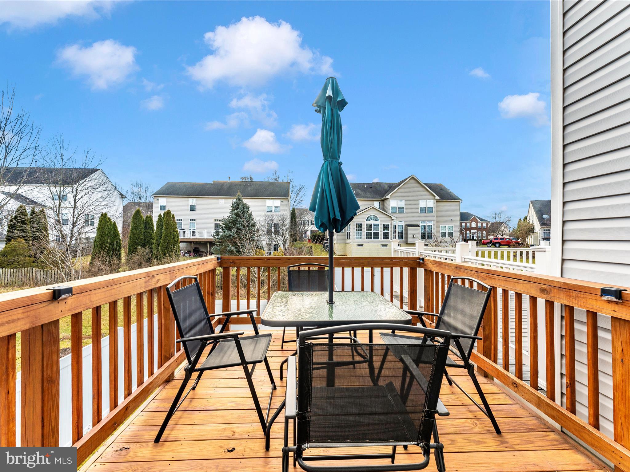 ARCHERS ROCK - Residential