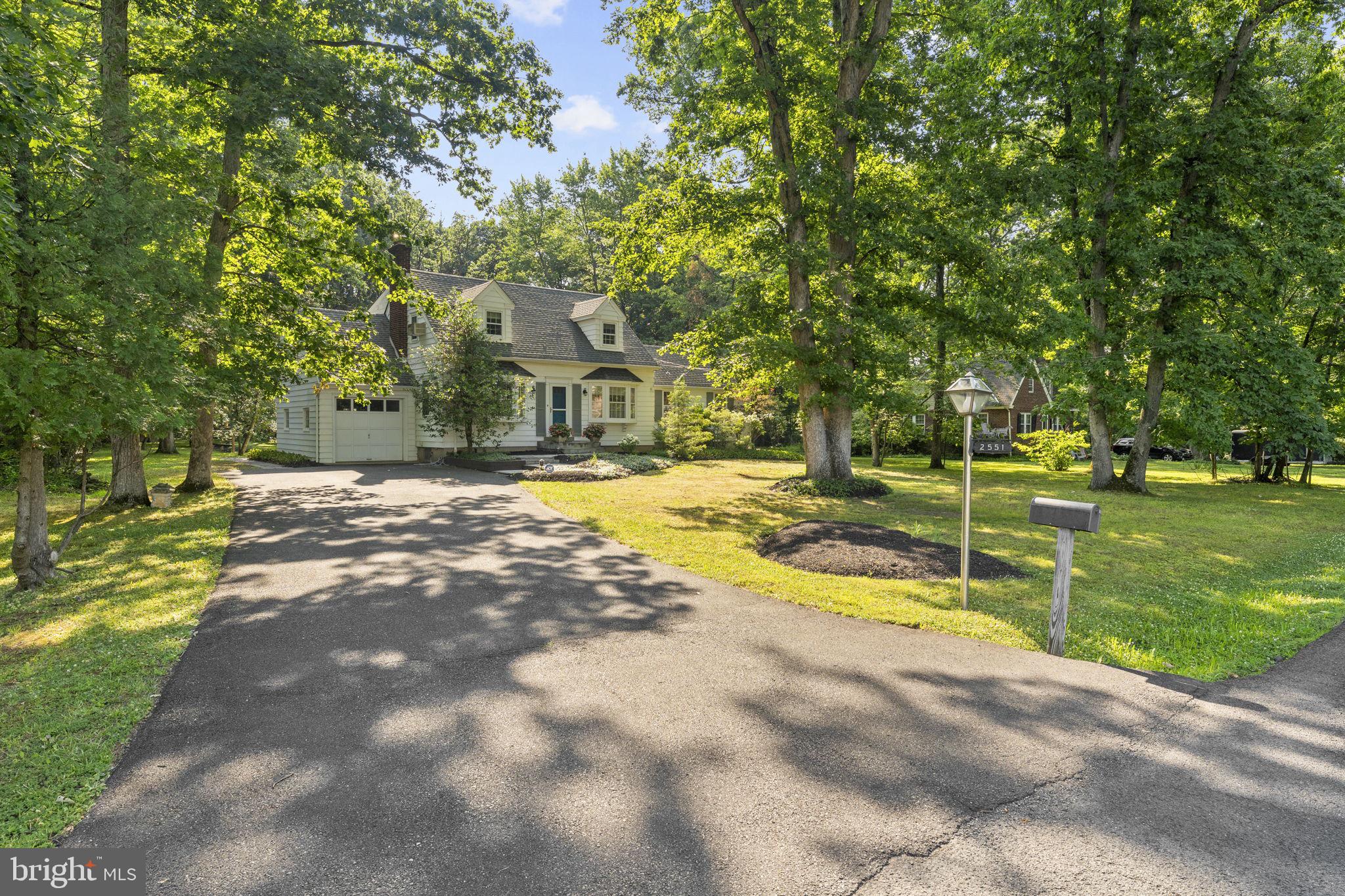 2551 PARK ROAD