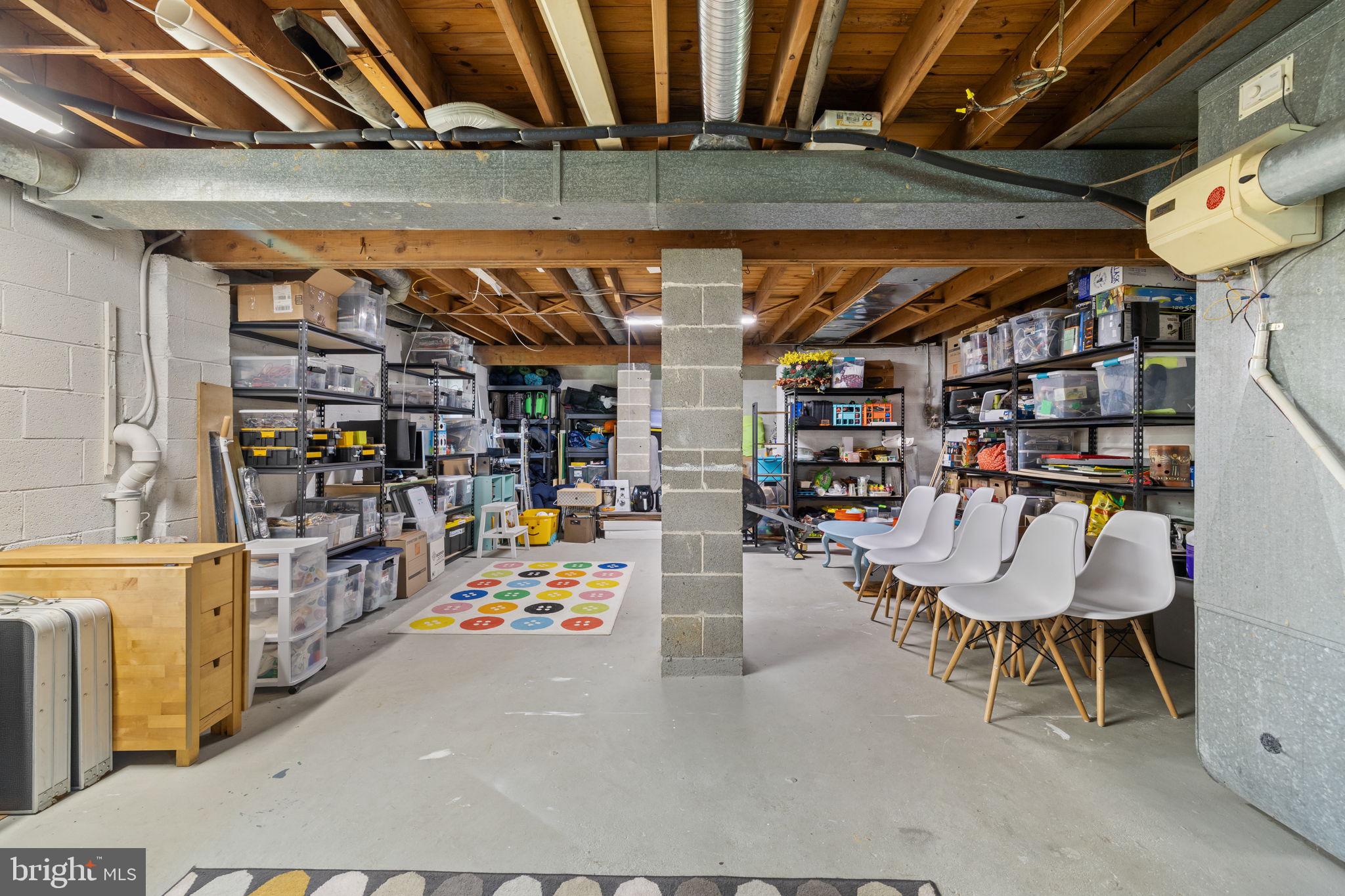 DEVON DOWNS - Residential