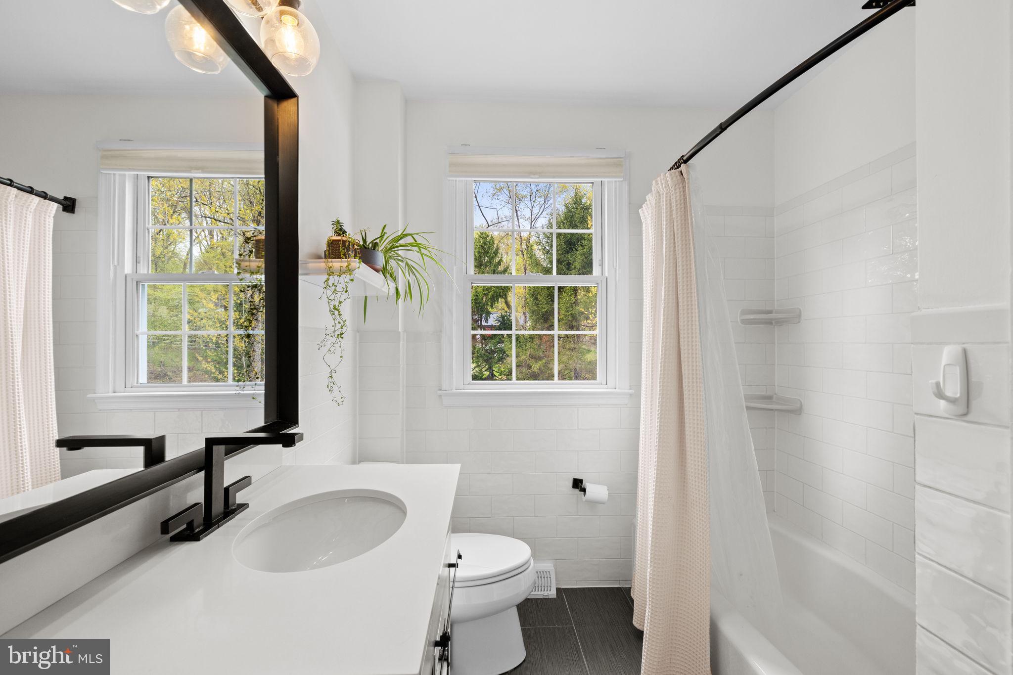 DEVON DOWNS - Residential