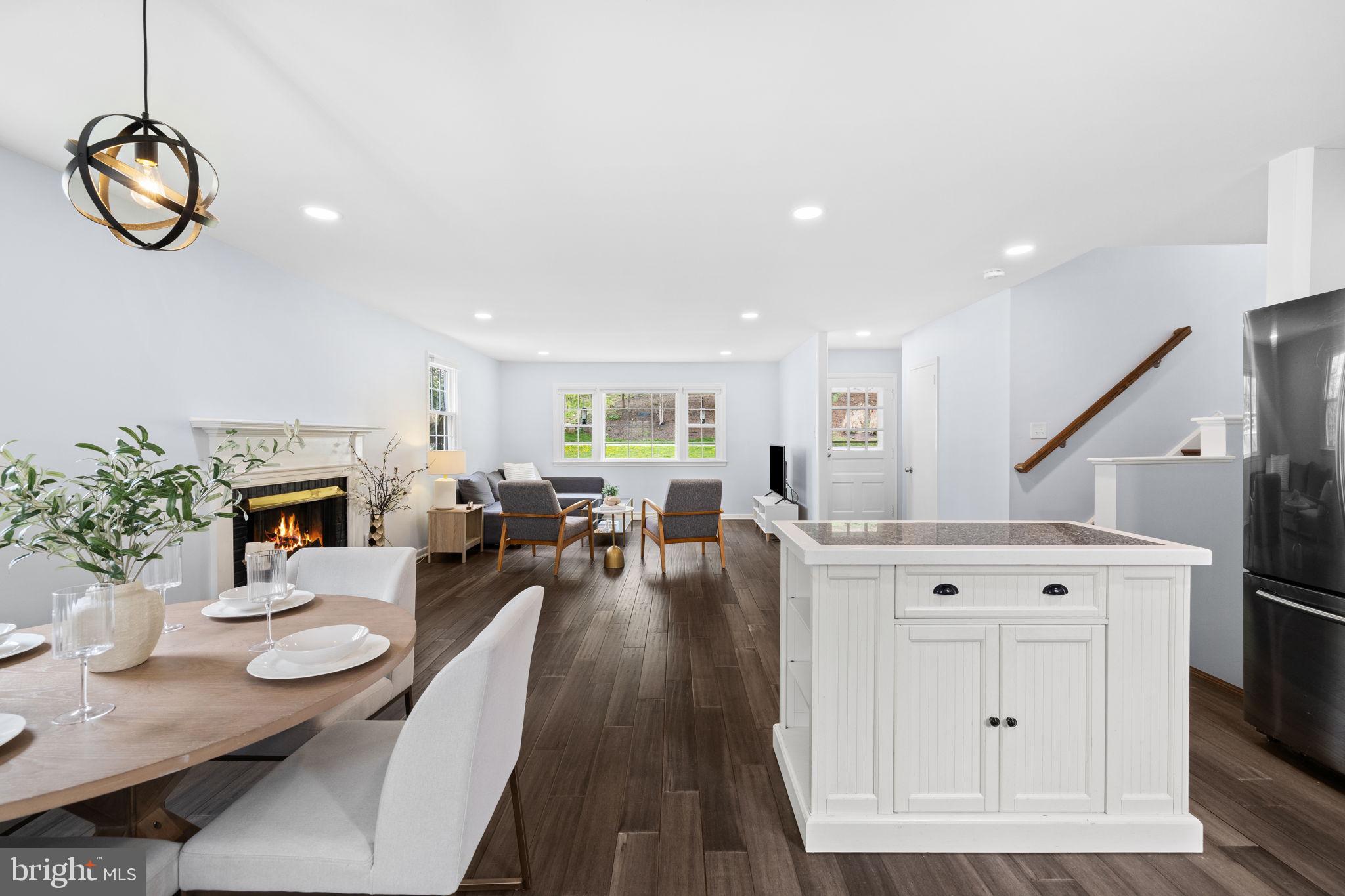 DEVON DOWNS - Residential