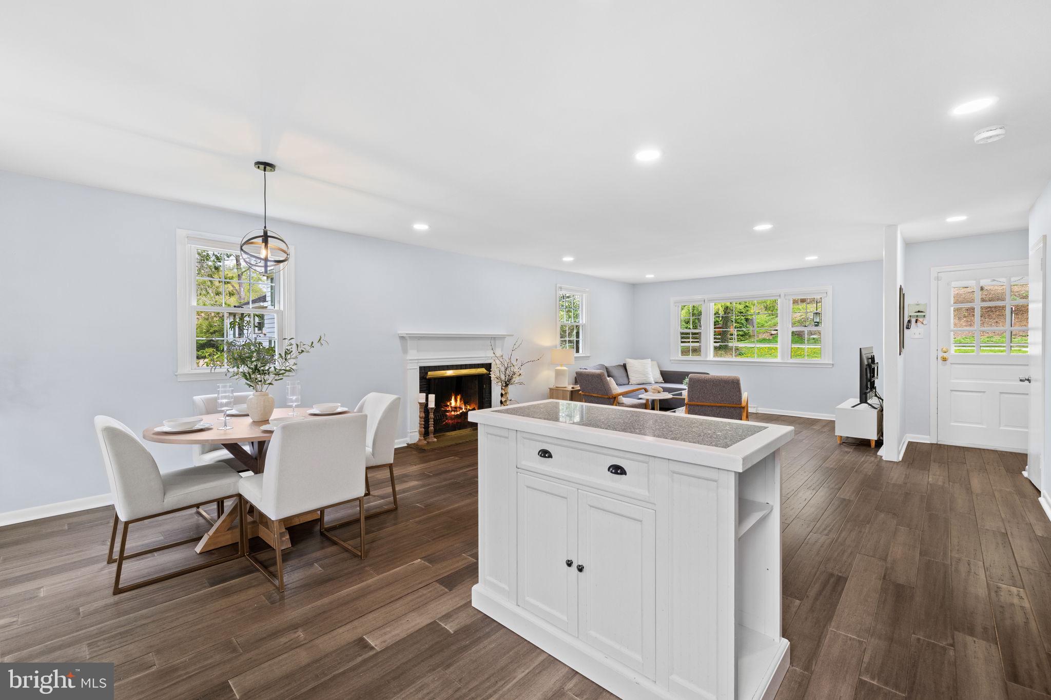 DEVON DOWNS - Residential