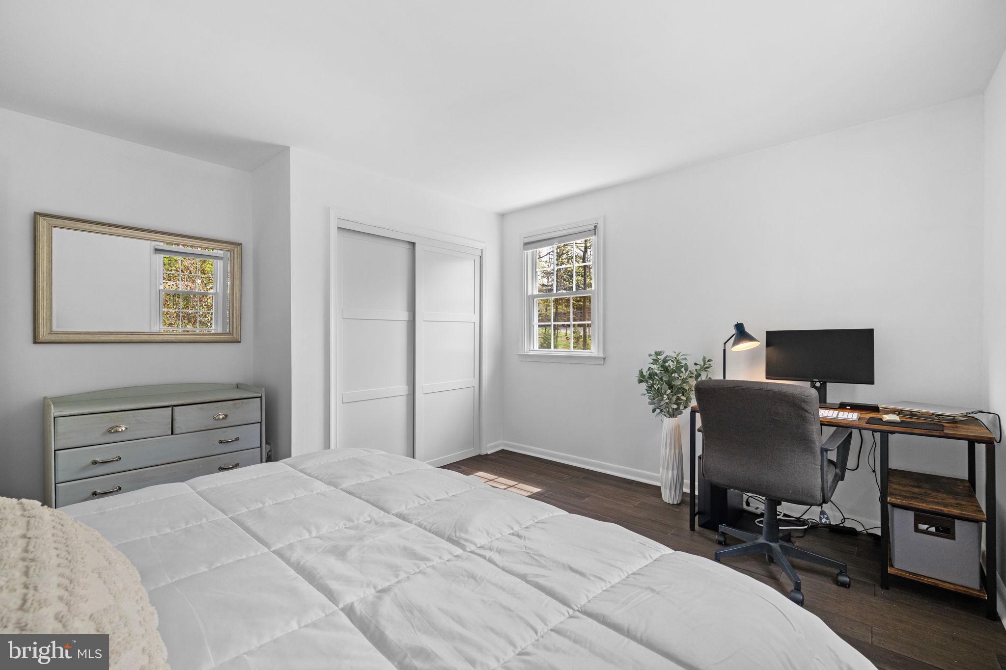 DEVON DOWNS - Residential