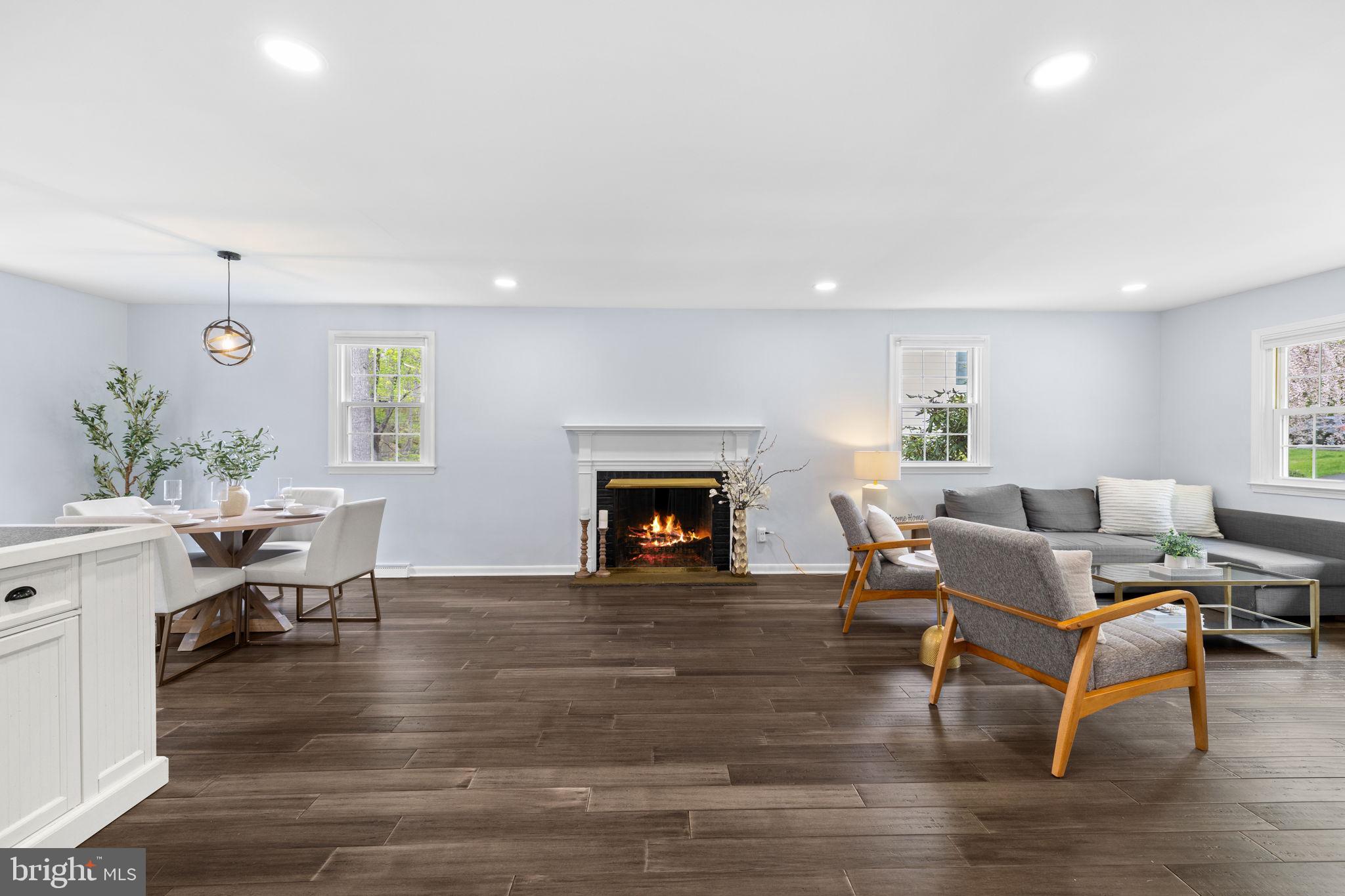 DEVON DOWNS - Residential