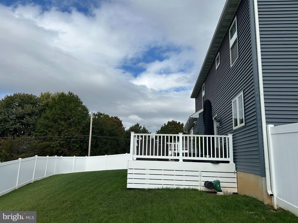 Photo of 524 Madison Way, MANHEIM, PA 17545 (MLS # PALA2078004)