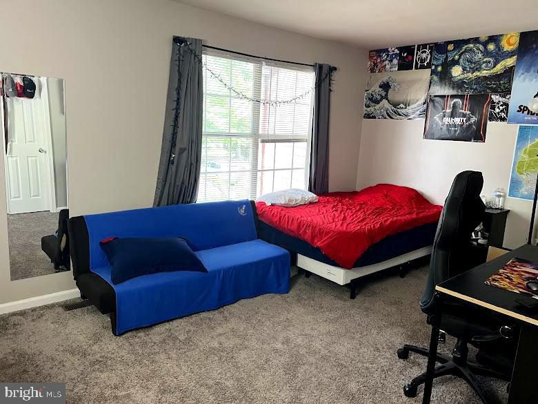 VILLAGES OF SALEM STATION - Residential Lease