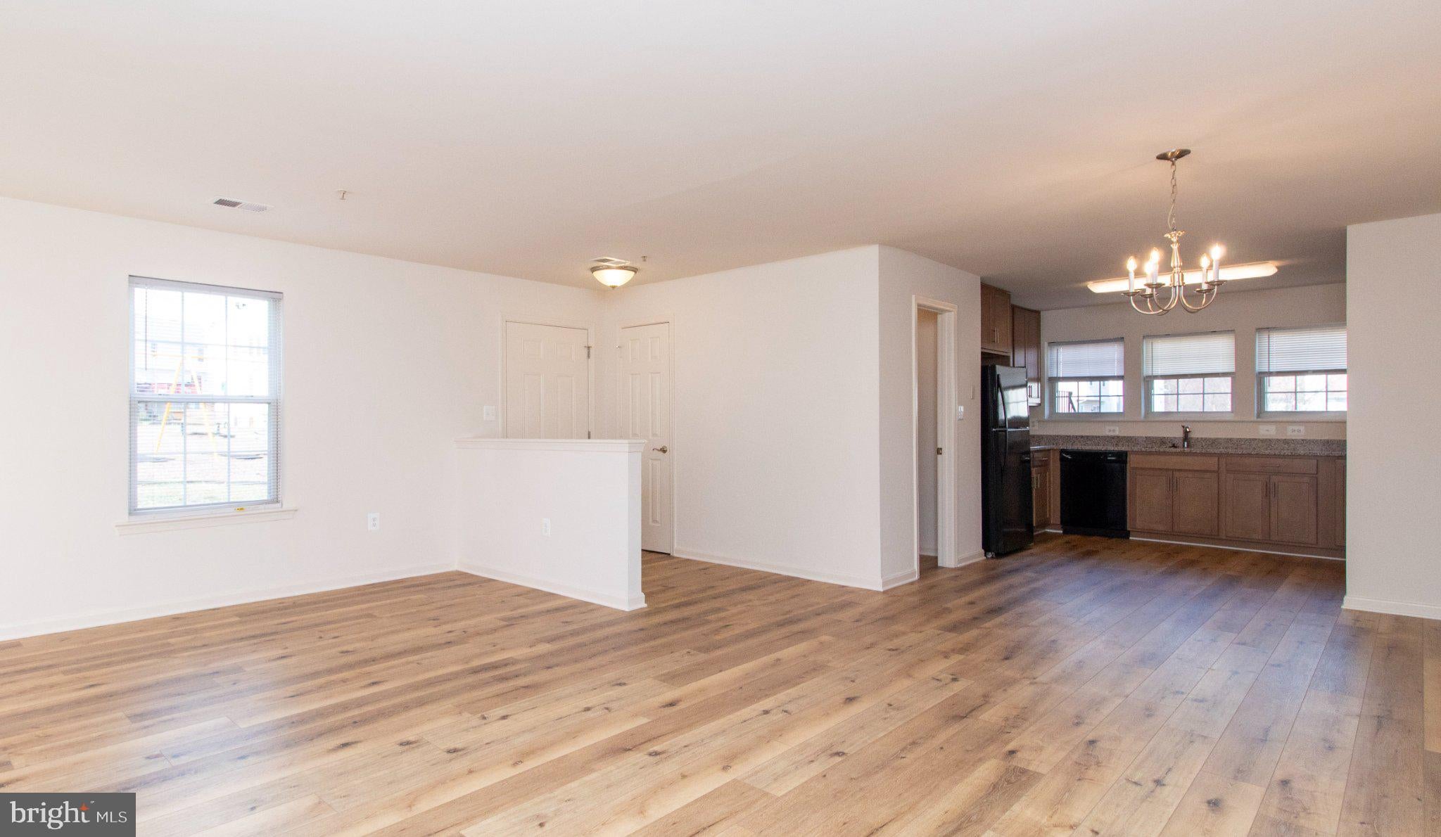4160 CRAB APPLE COURT 6