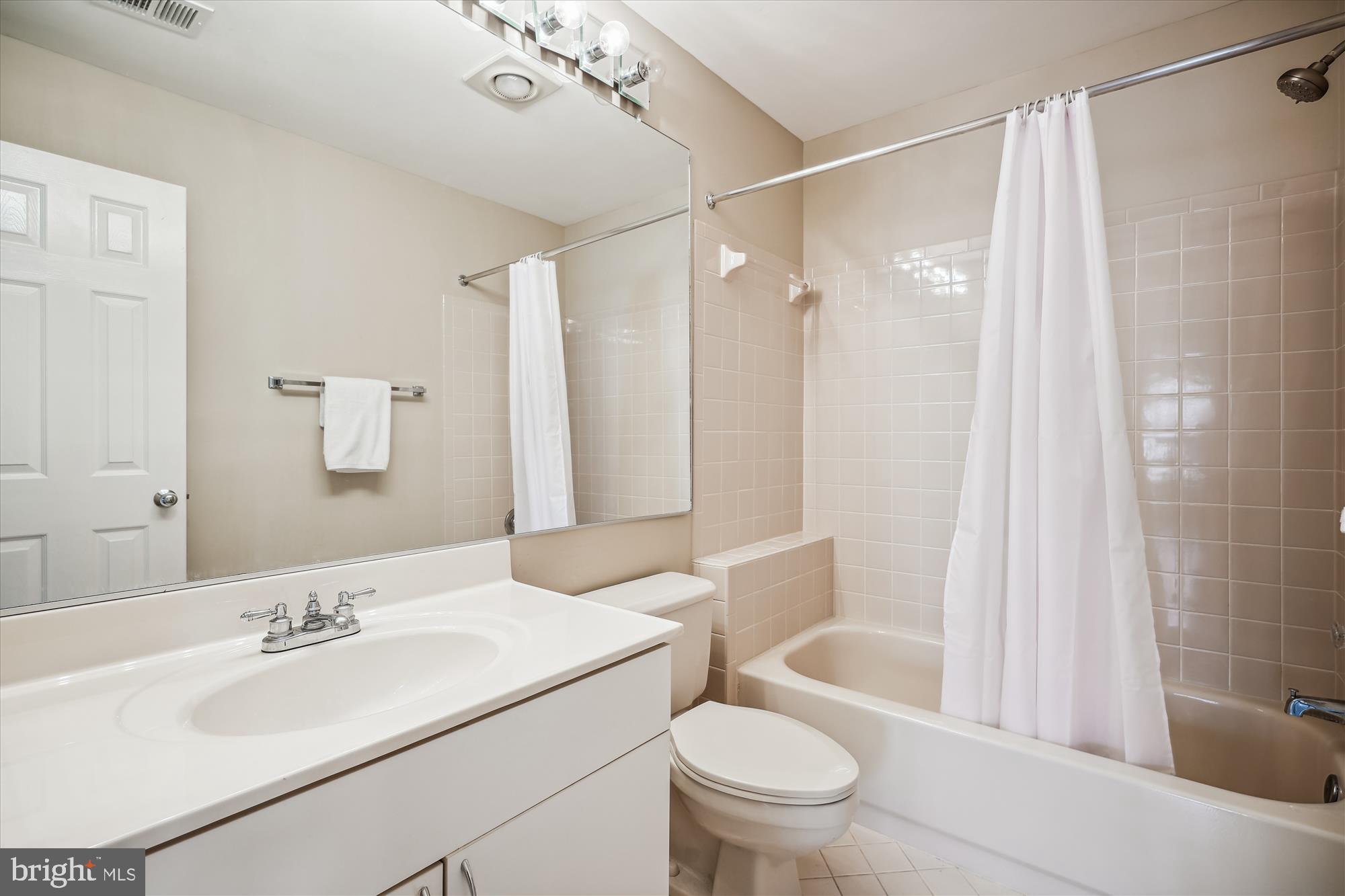 BENTLEY PLACE - Residential