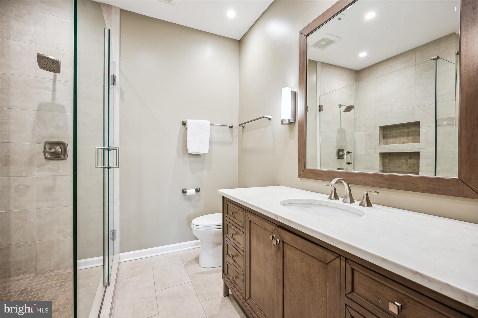 BENTLEY PLACE - Residential