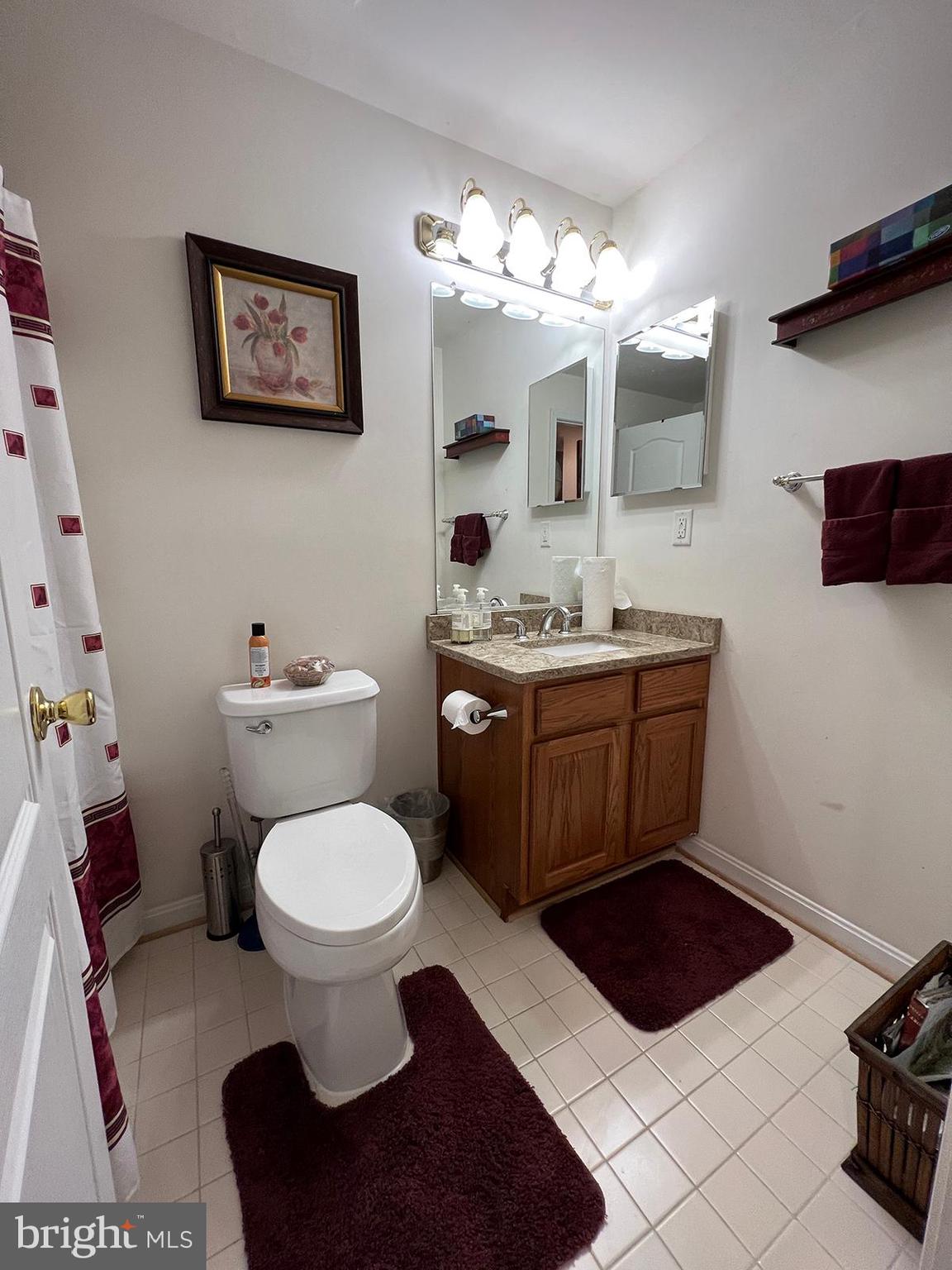 LINWOOD KNOLLS - Residential Lease