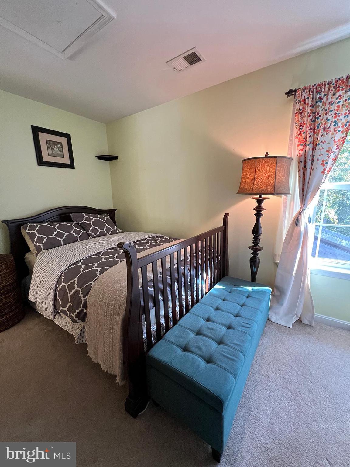 LINWOOD KNOLLS - Residential Lease