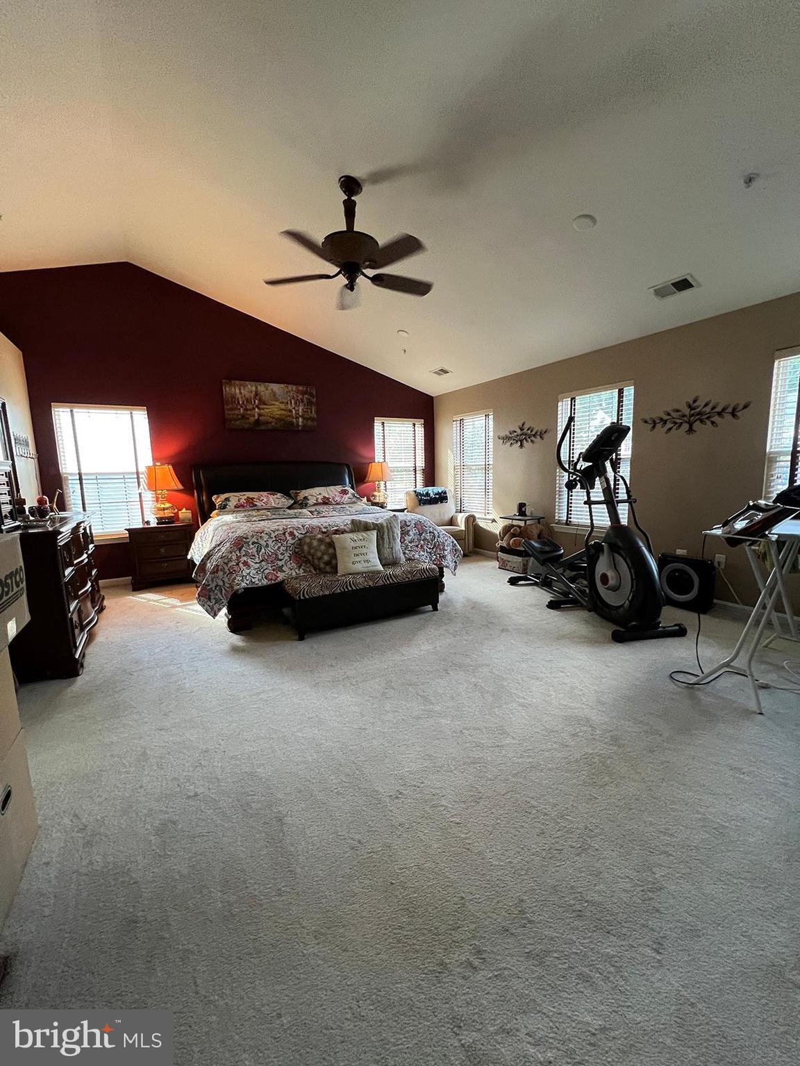 LINWOOD KNOLLS - Residential Lease