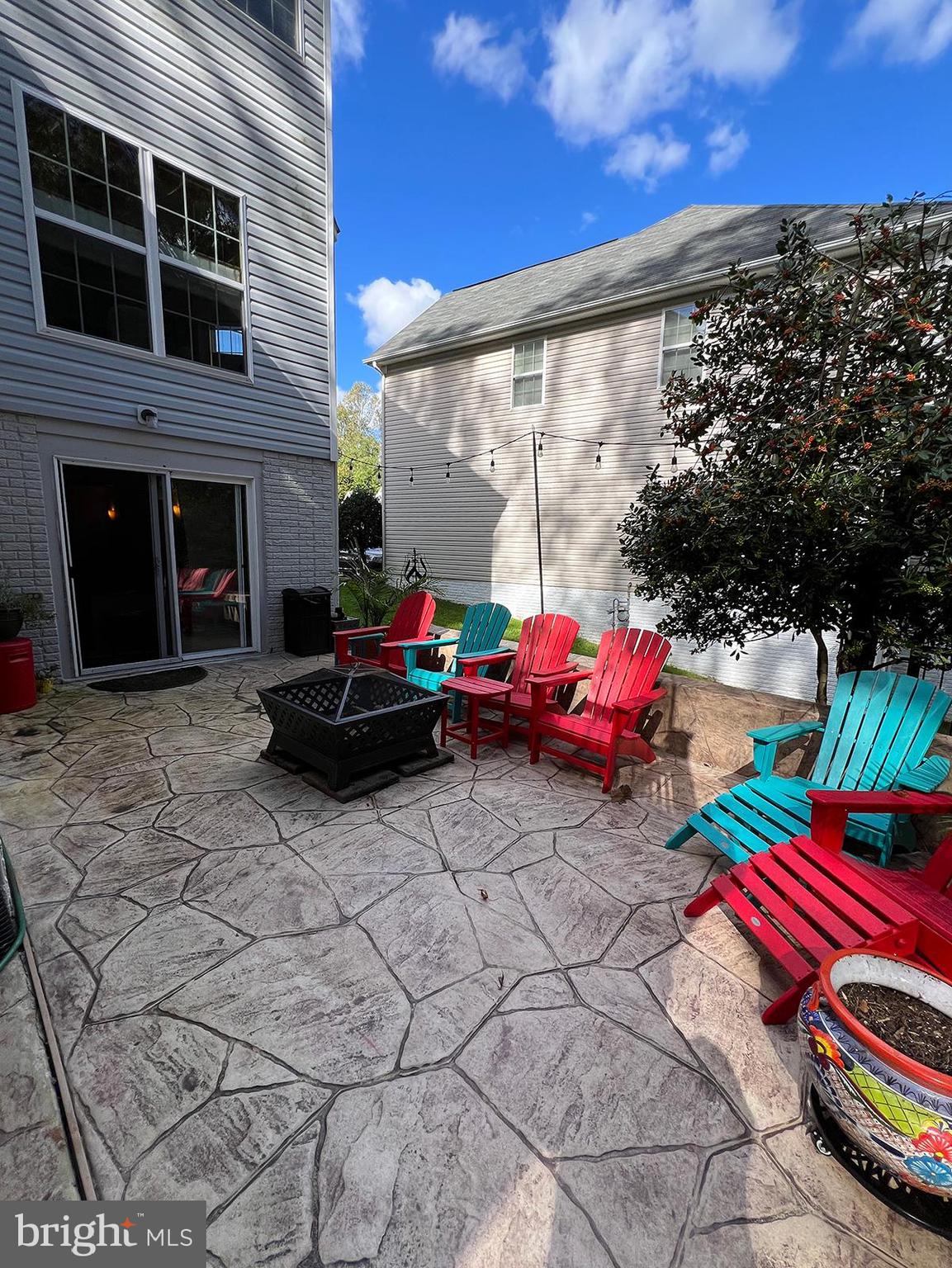 LINWOOD KNOLLS - Residential Lease