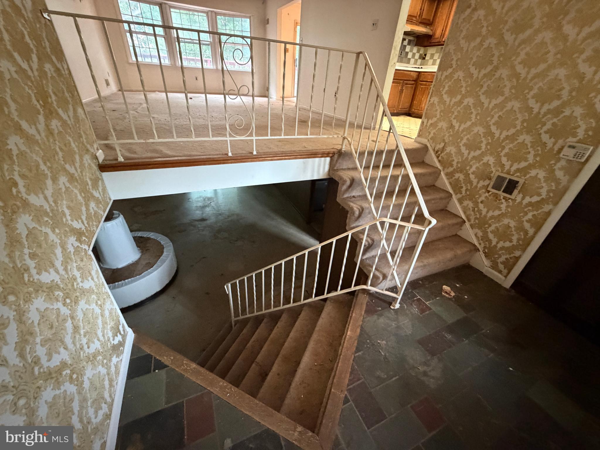 9006 GLENARDEN, GLENARDEN, MD, 20706 9006 GLENARDEN