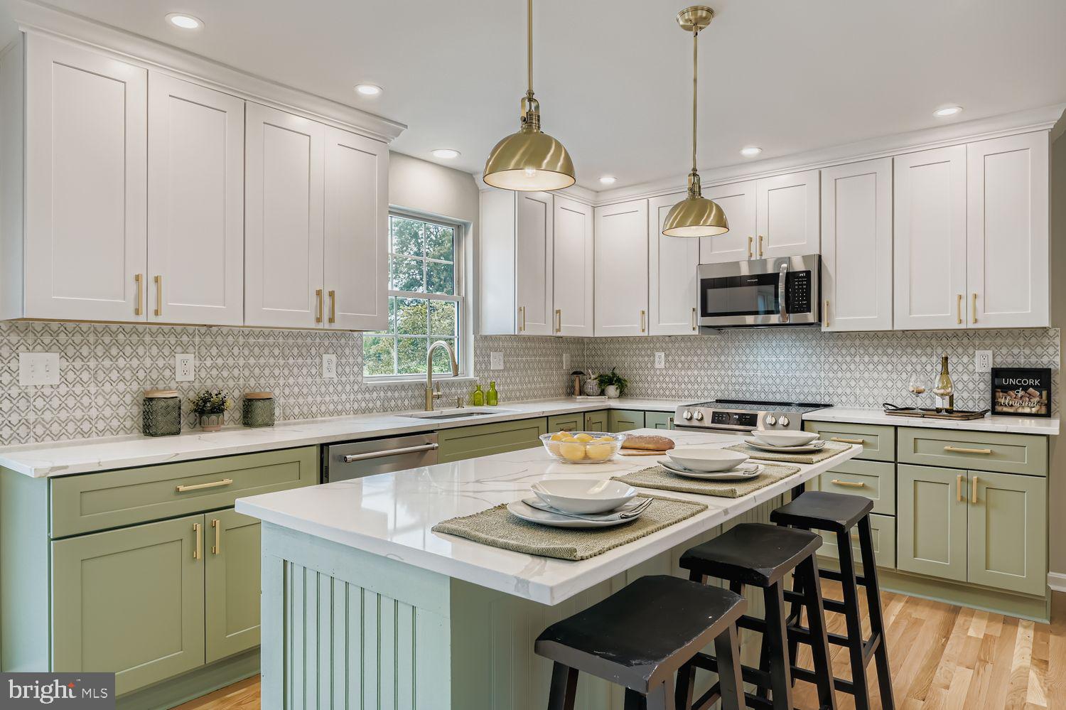 TARA OAKS - Residential