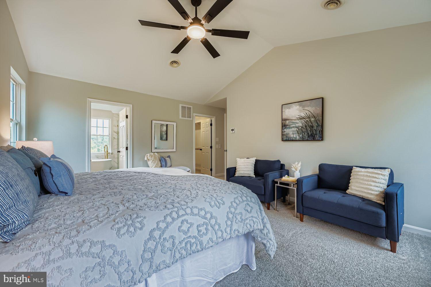 TARA OAKS - Residential