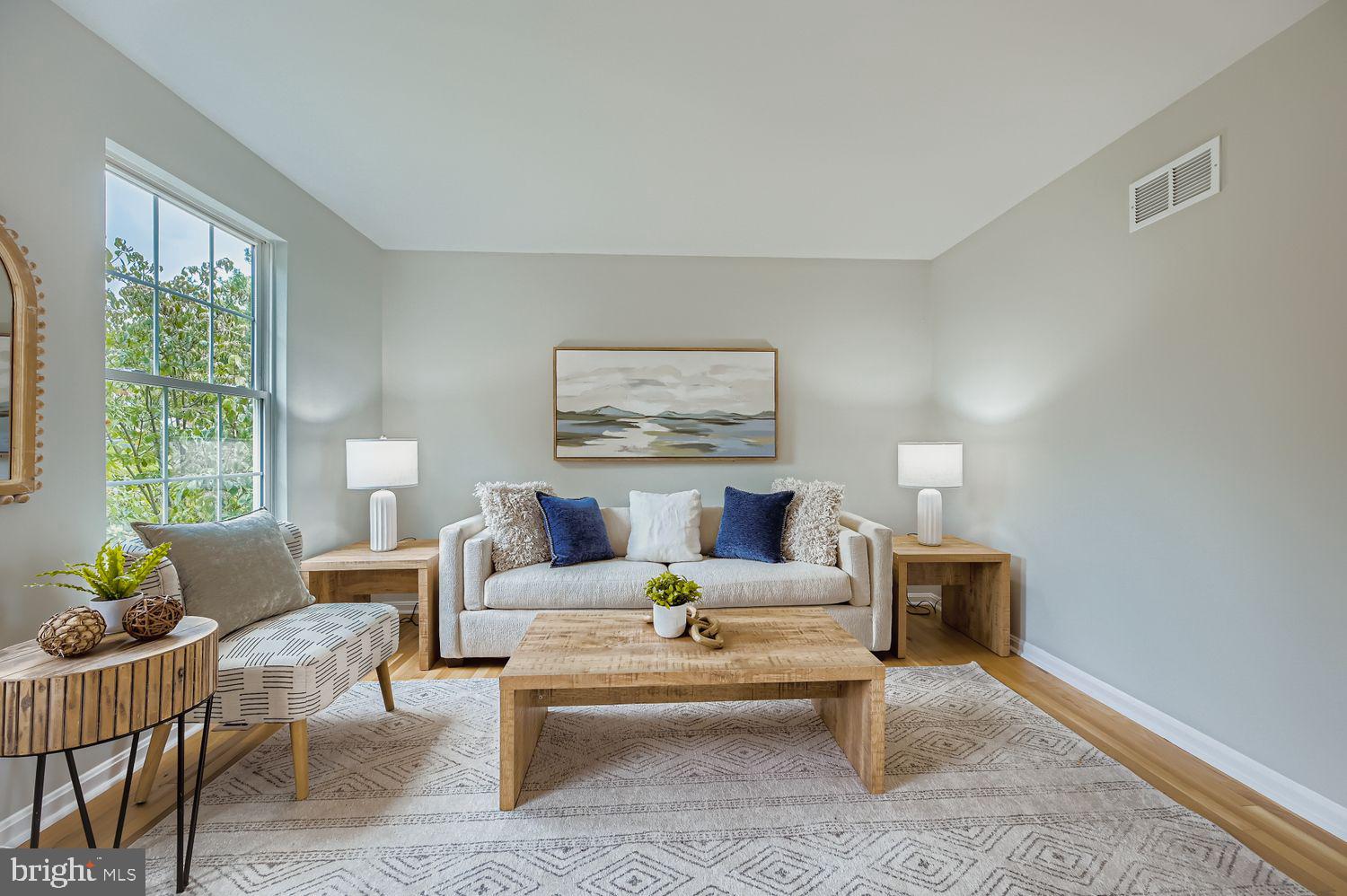 TARA OAKS - Residential