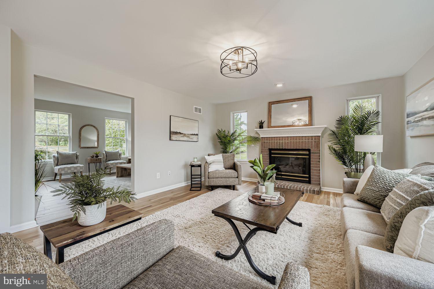 TARA OAKS - Residential