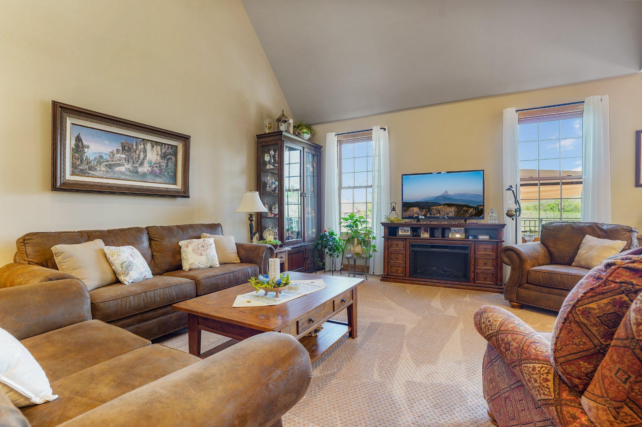 FOOTHILLS OF KENSINGTON - Residential