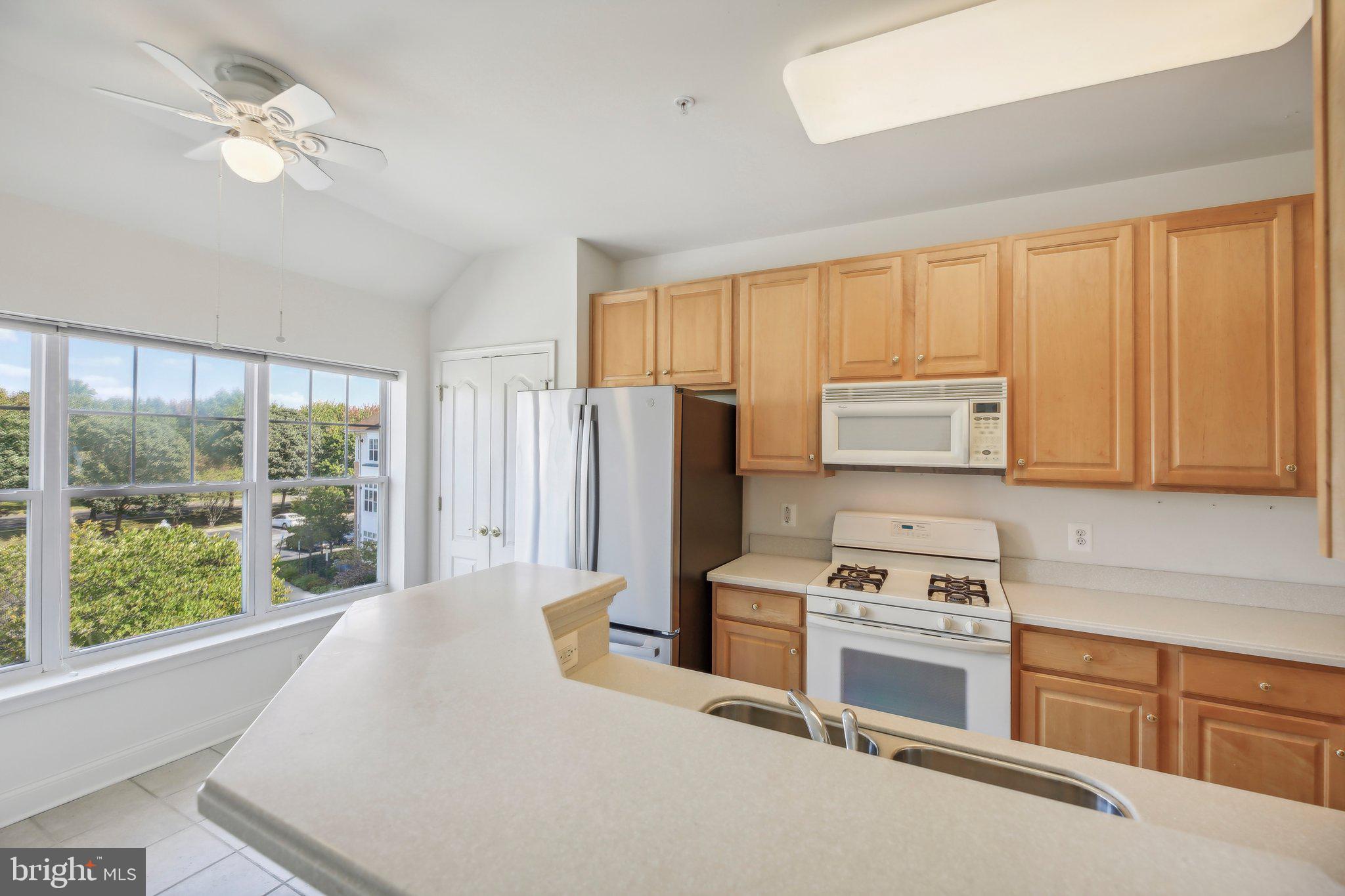 WAVERLY WOODS - Residential