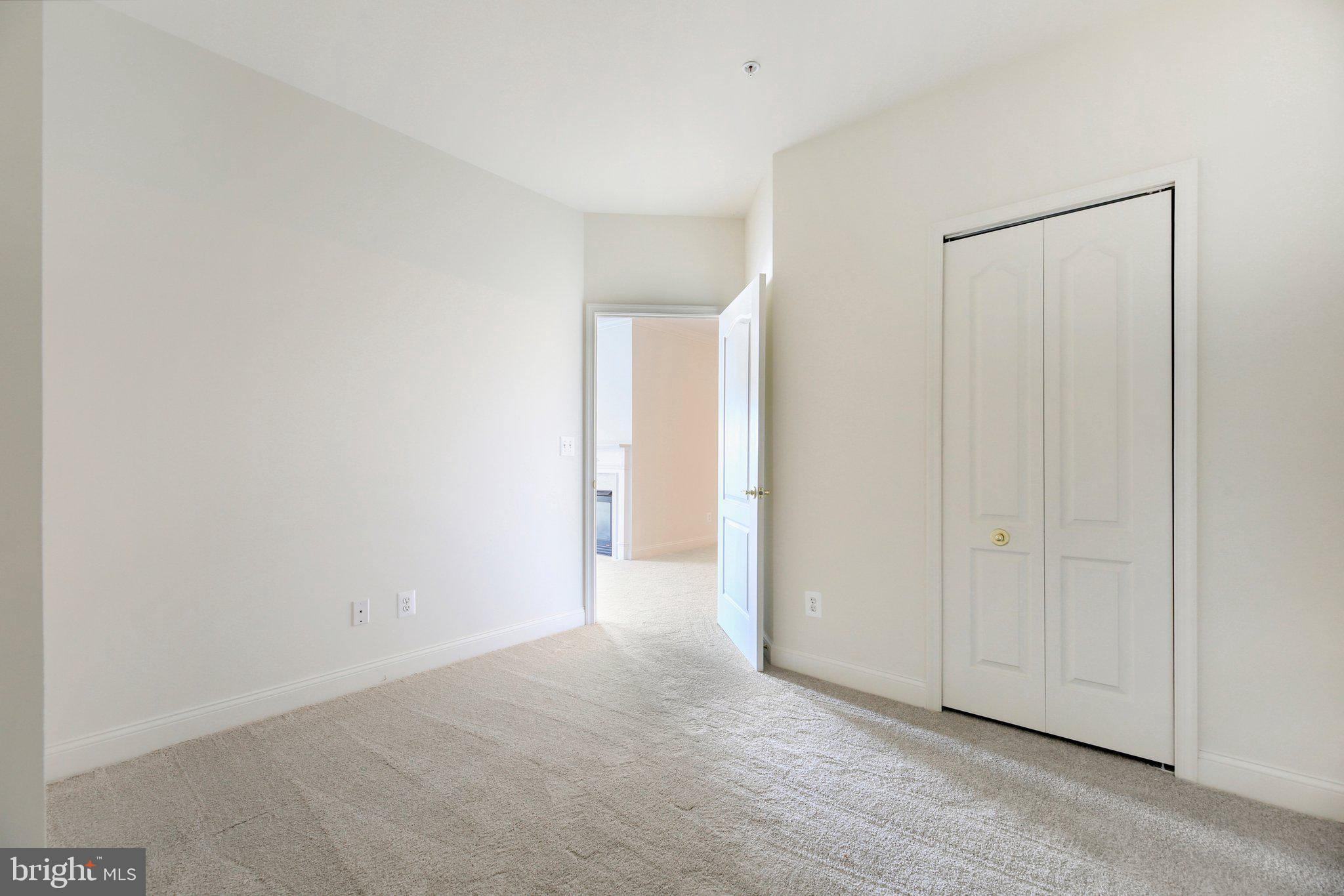 WAVERLY WOODS - Residential