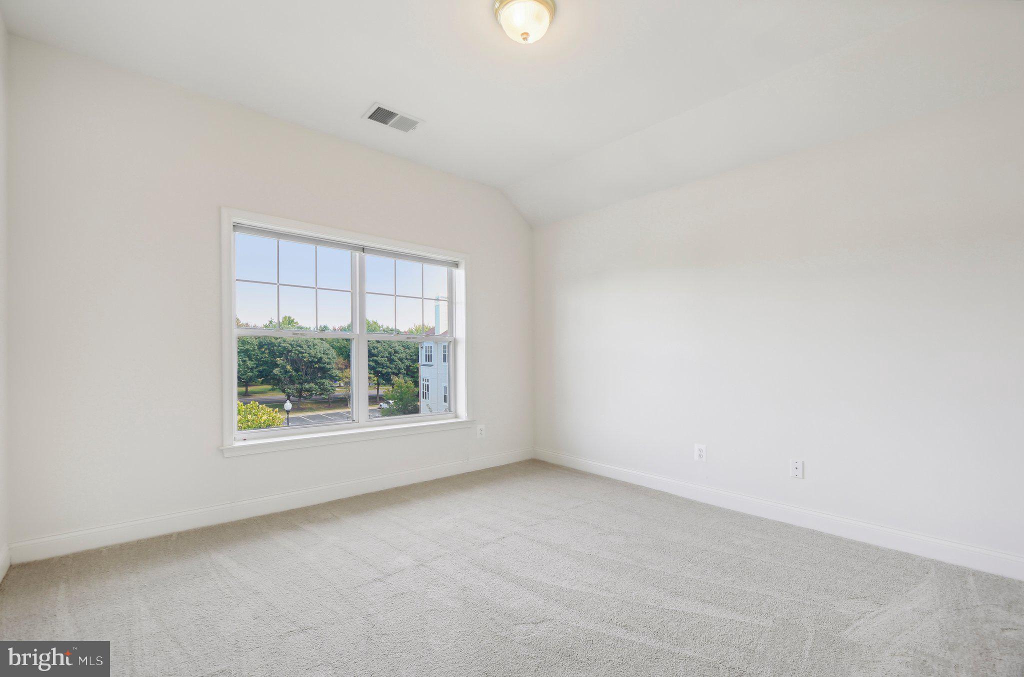 WAVERLY WOODS - Residential