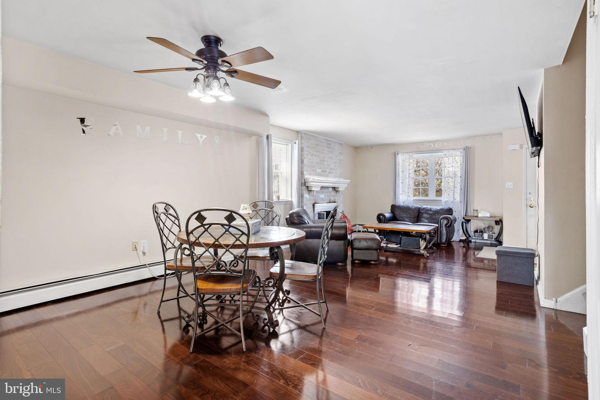 WALNUT RIDGE ESTS - Residential