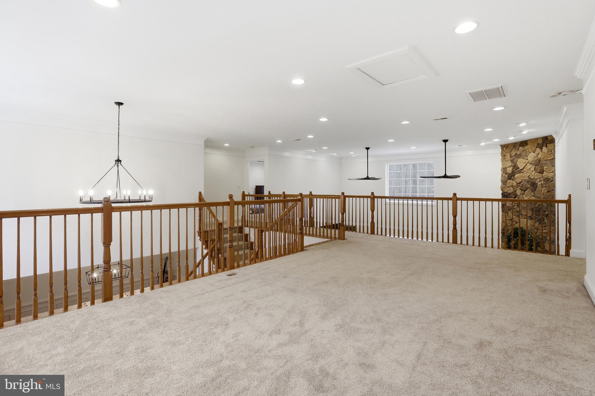 CLASSIC LAKES - Residential