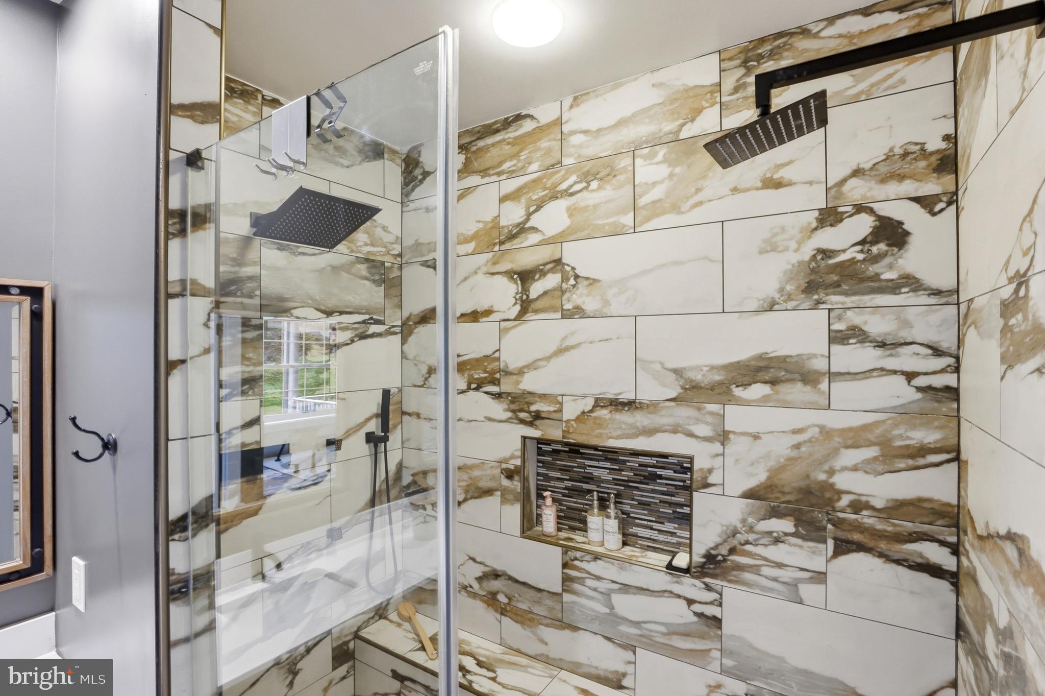 CLASSIC LAKES - Residential