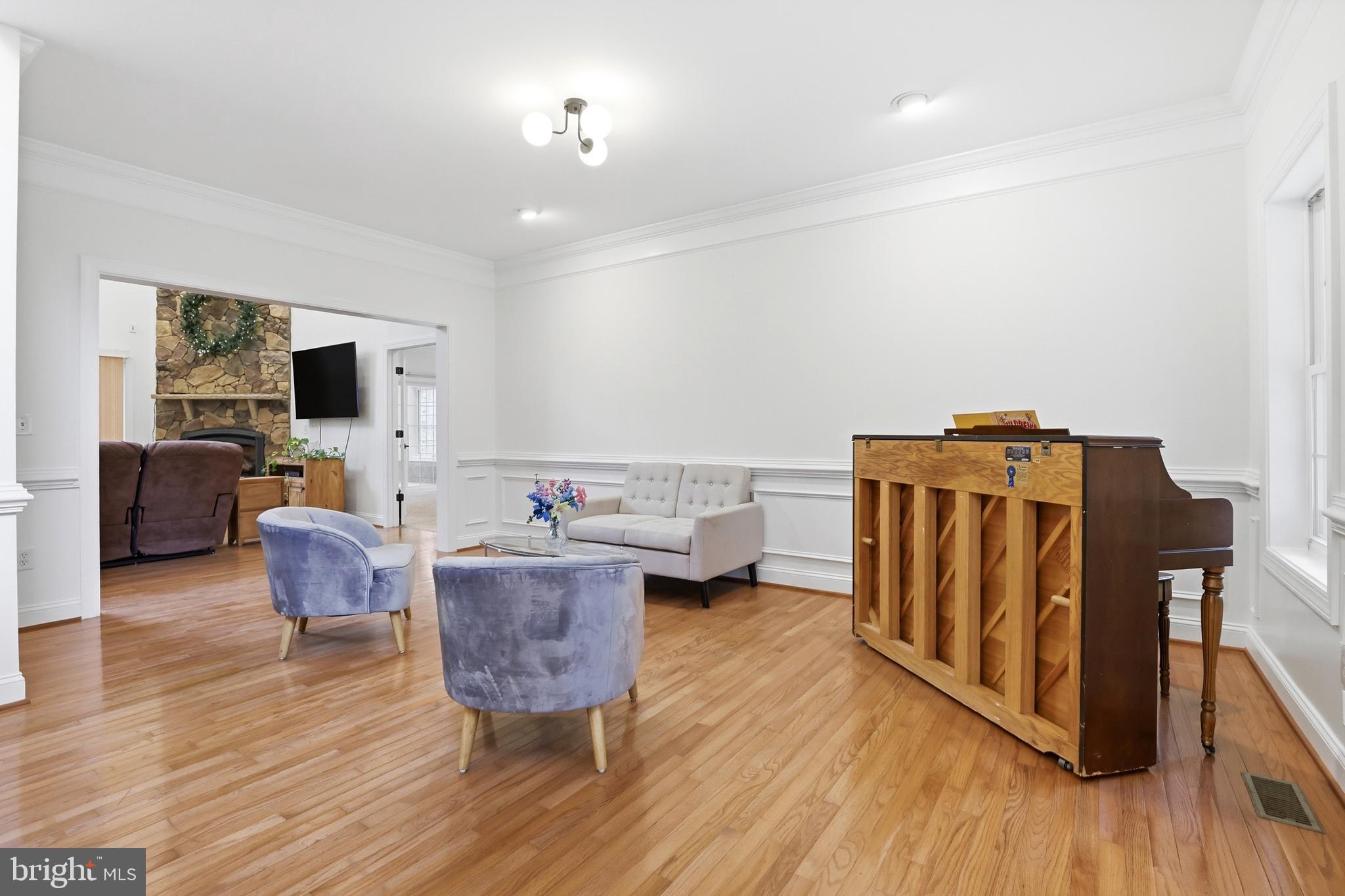 CLASSIC LAKES - Residential