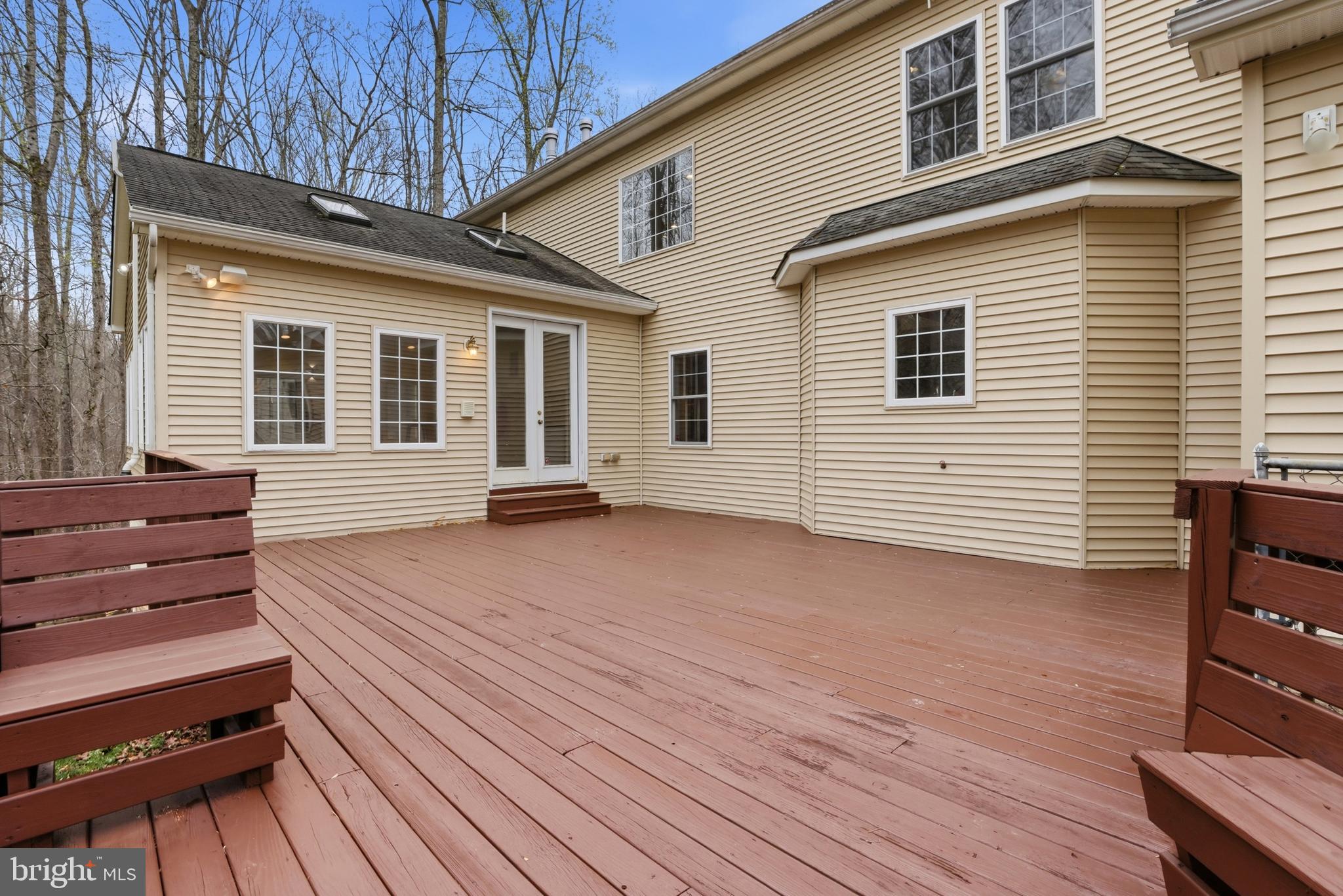 CLASSIC LAKES - Residential