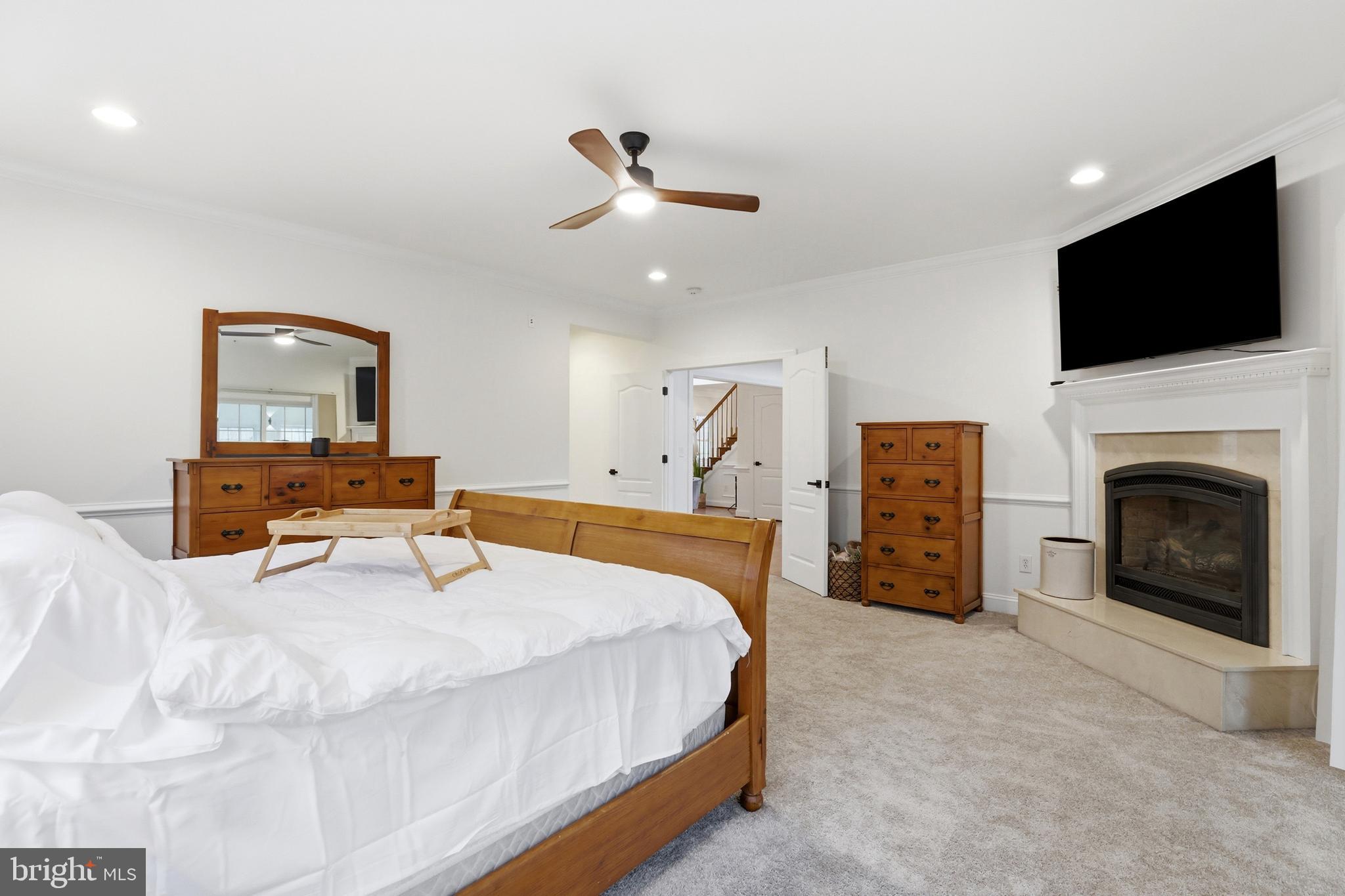 CLASSIC LAKES - Residential