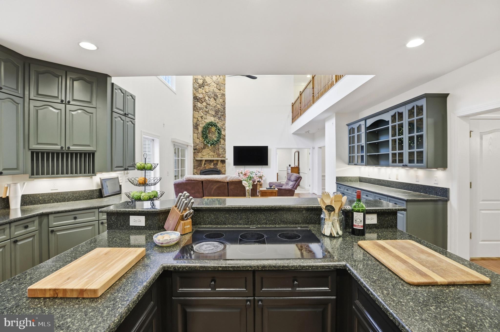 CLASSIC LAKES - Residential