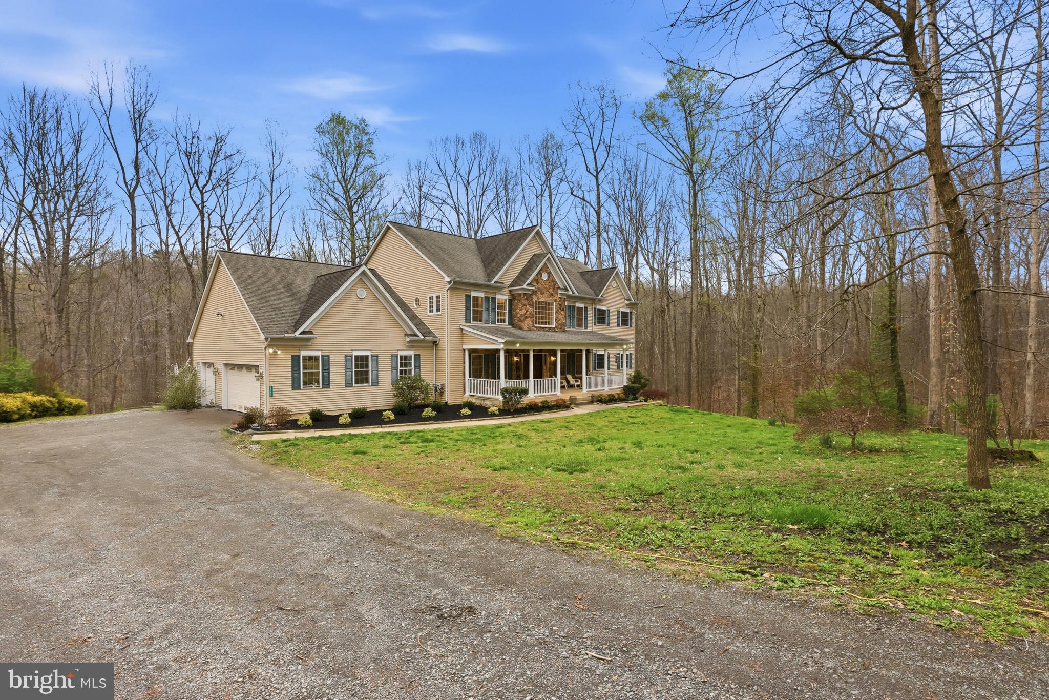 CLASSIC LAKES - Residential