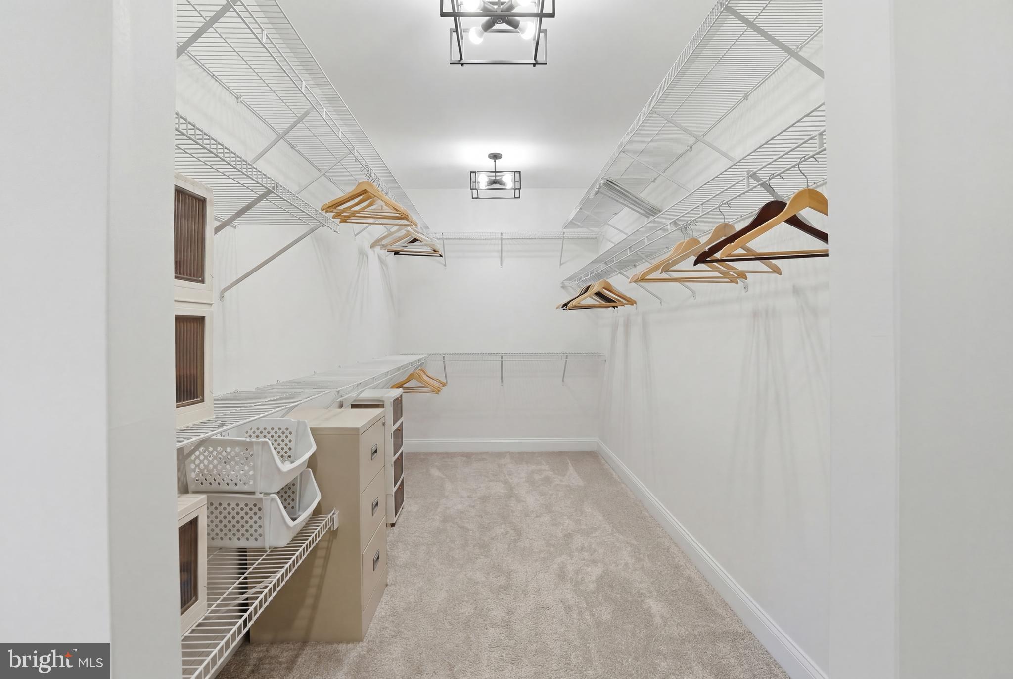 CLASSIC LAKES - Residential