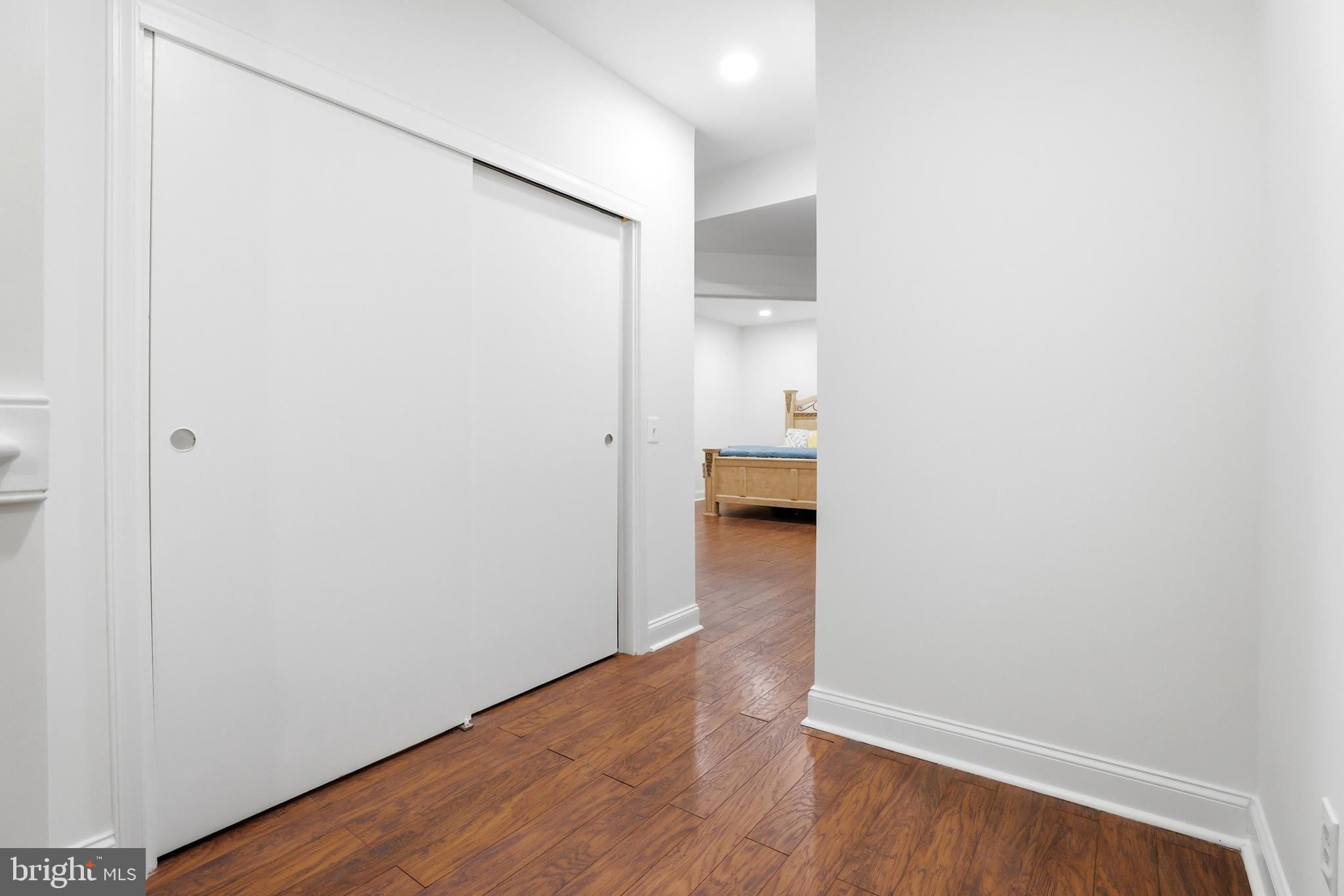 CLASSIC LAKES - Residential