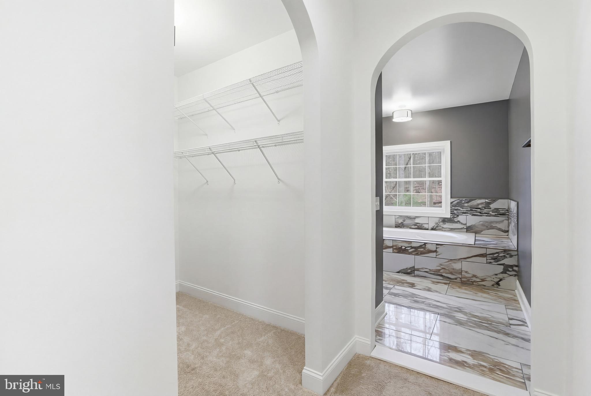 CLASSIC LAKES - Residential