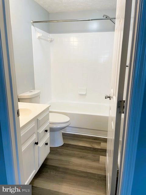 OVERLOOK - Residential Lease